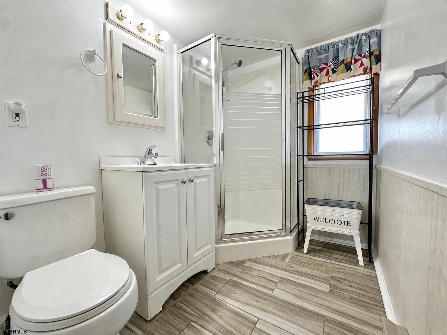 148 E Burk Avenue Wildwood NJ 08260-1647