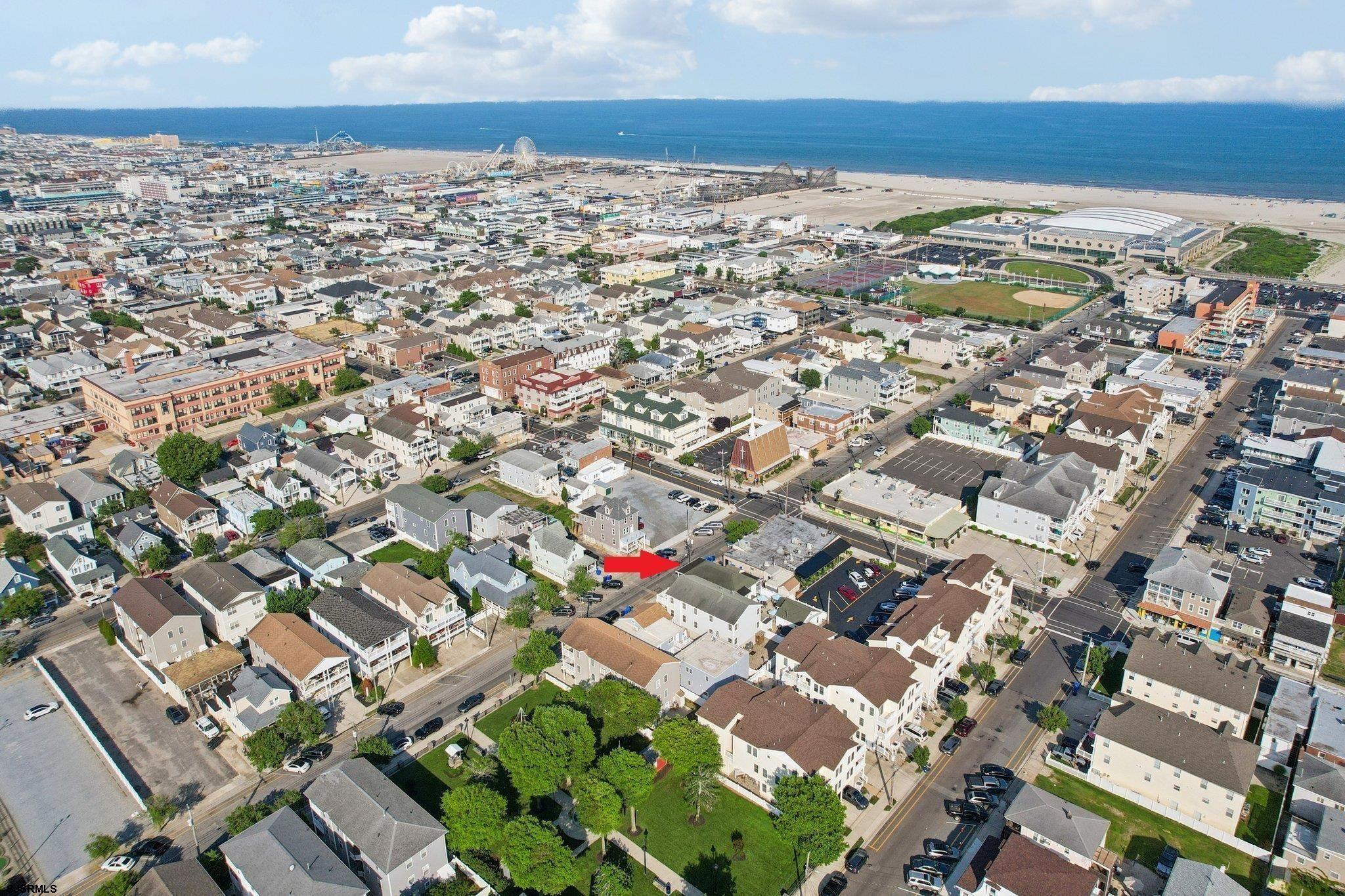 148 E Burk Avenue Wildwood NJ 08260-1647