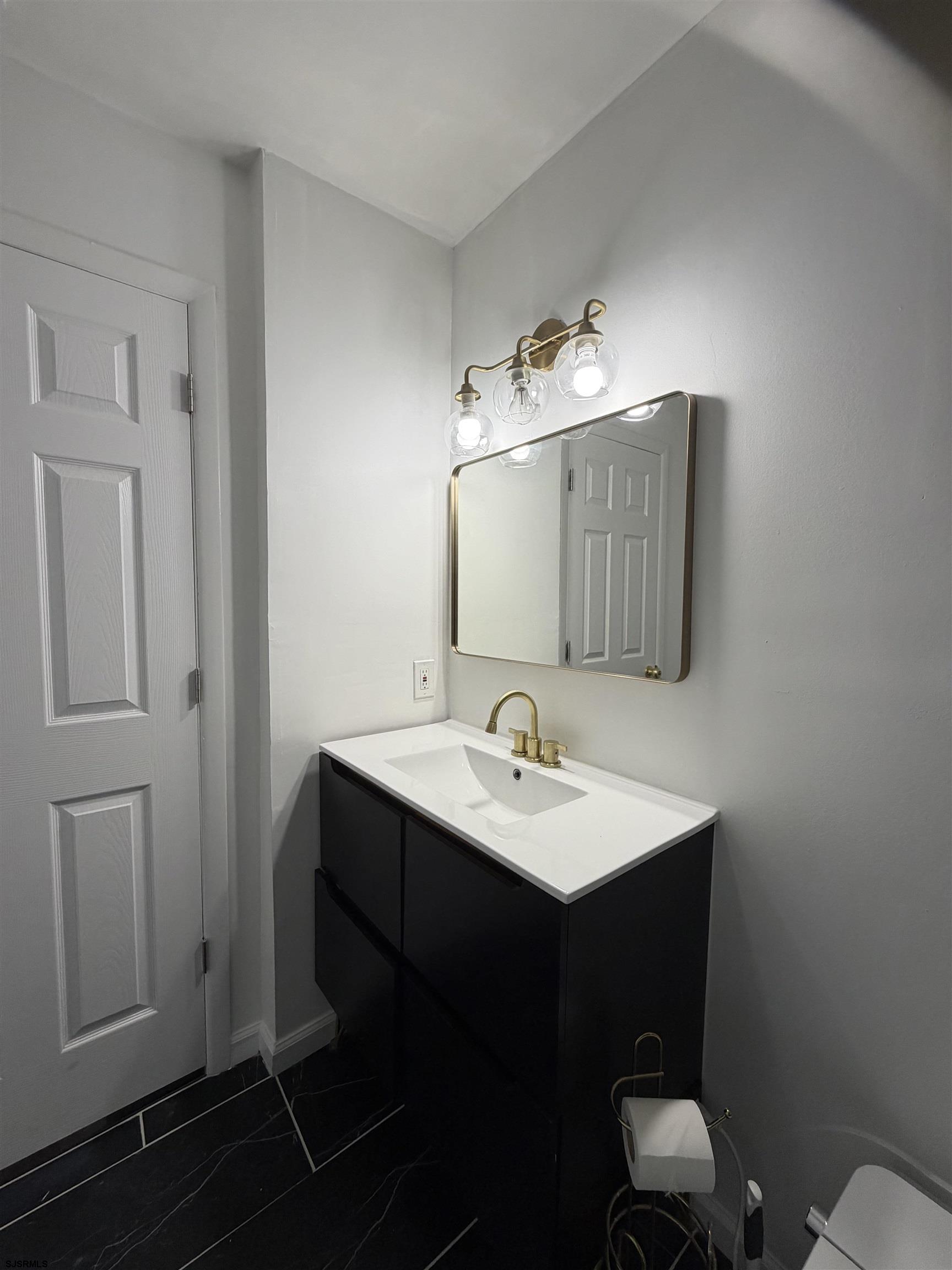 312 London Court Egg Harbor Township NJ 08234