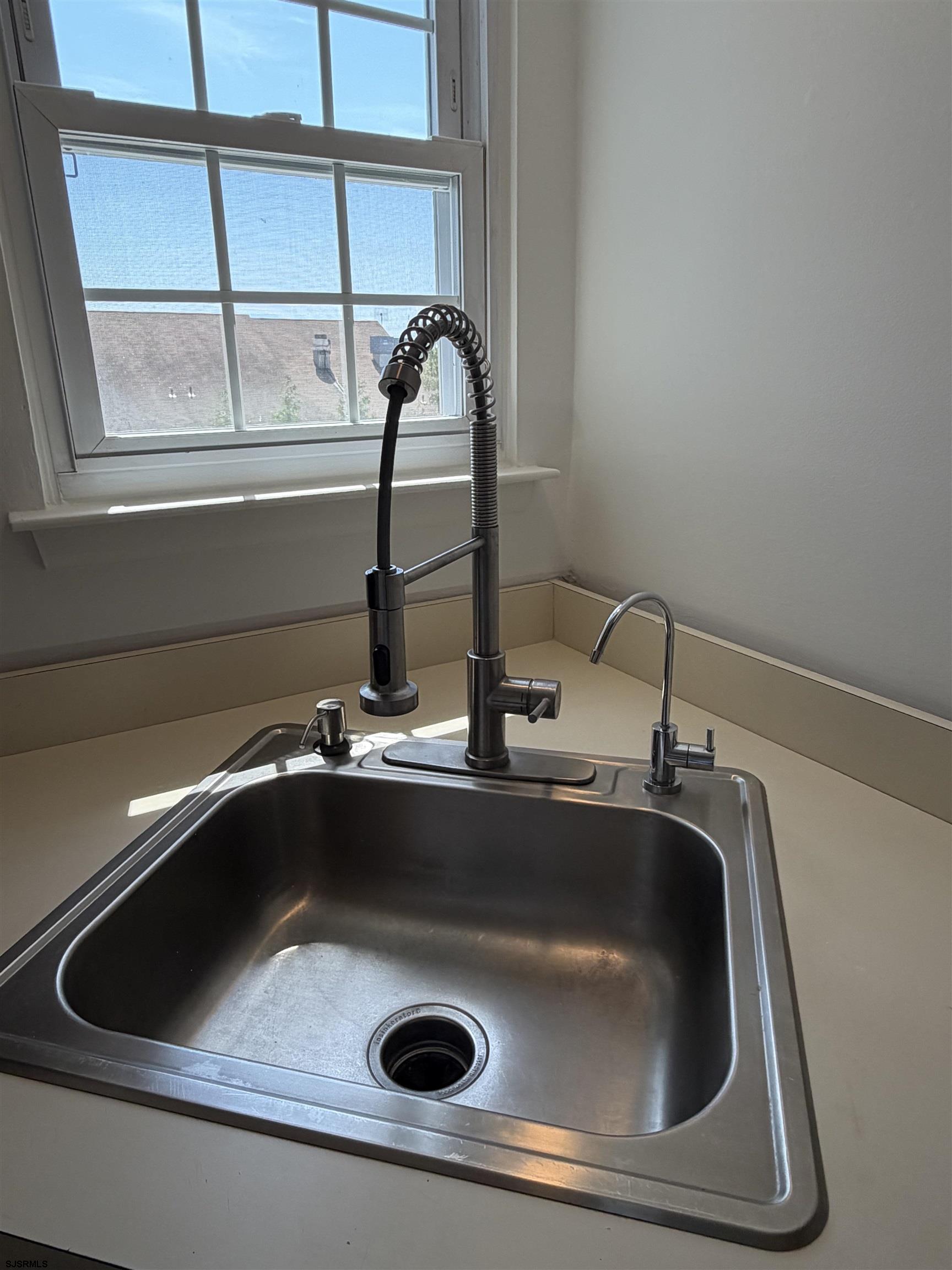 312 London Court Egg Harbor Township NJ 08234