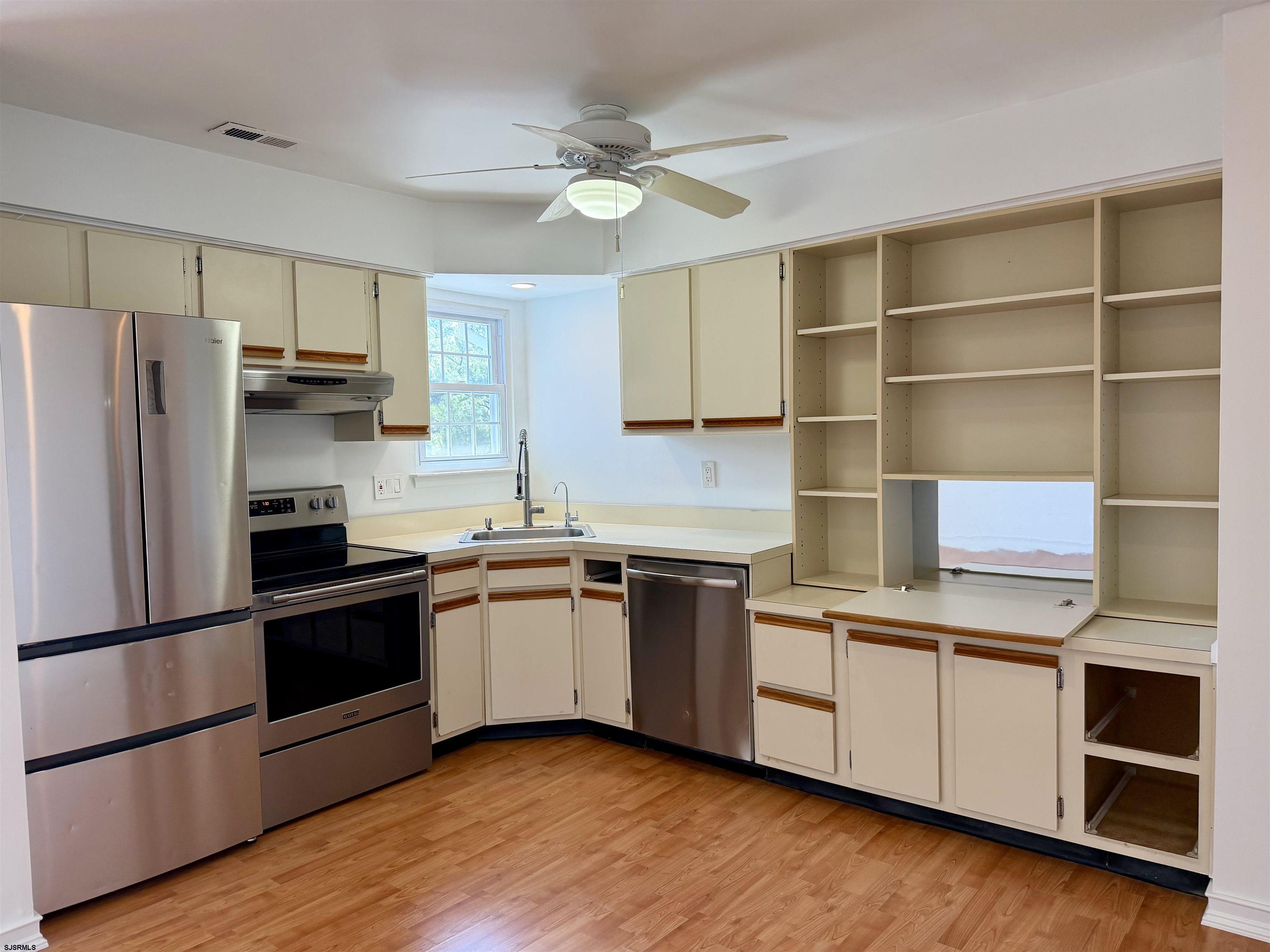 312 London Court Egg Harbor Township NJ 08234