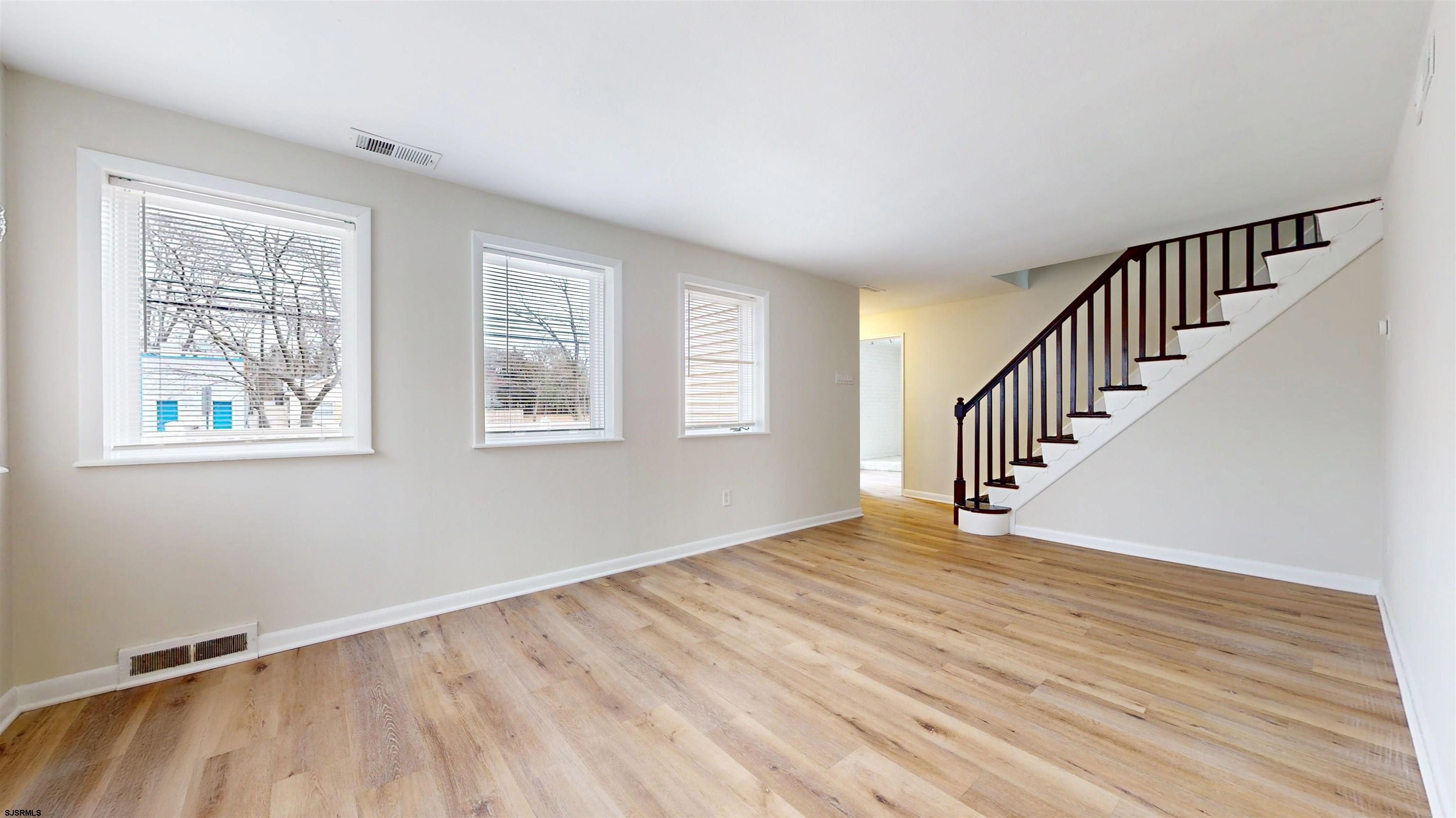 4 E Mill Road Northfield NJ 08225