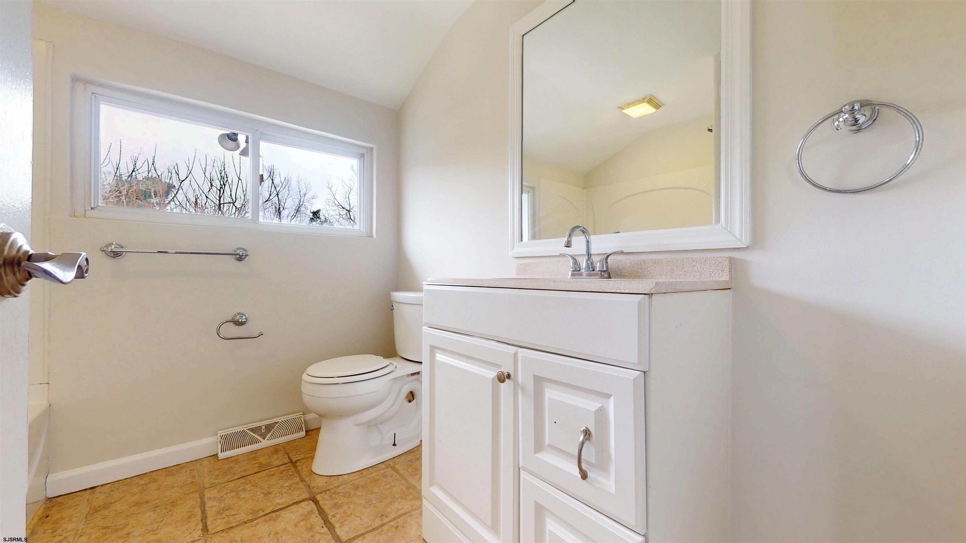 4 E Mill Road Northfield NJ 08225