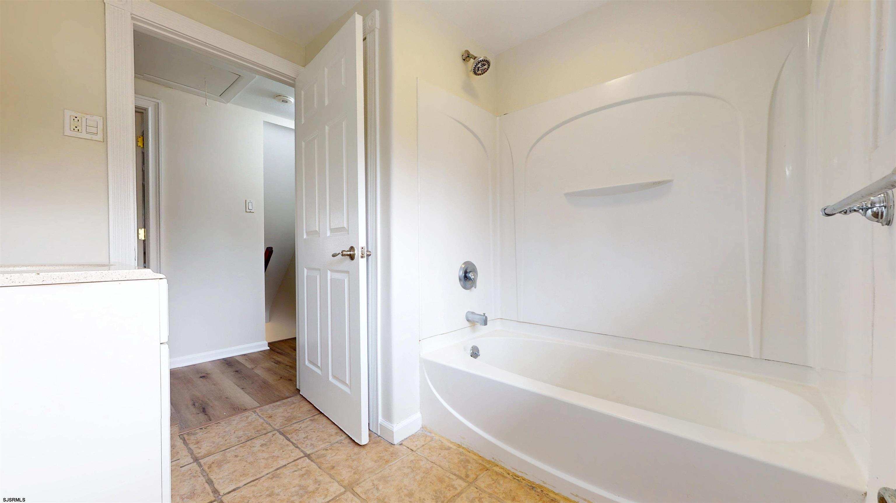 4 E Mill Road Northfield NJ 08225