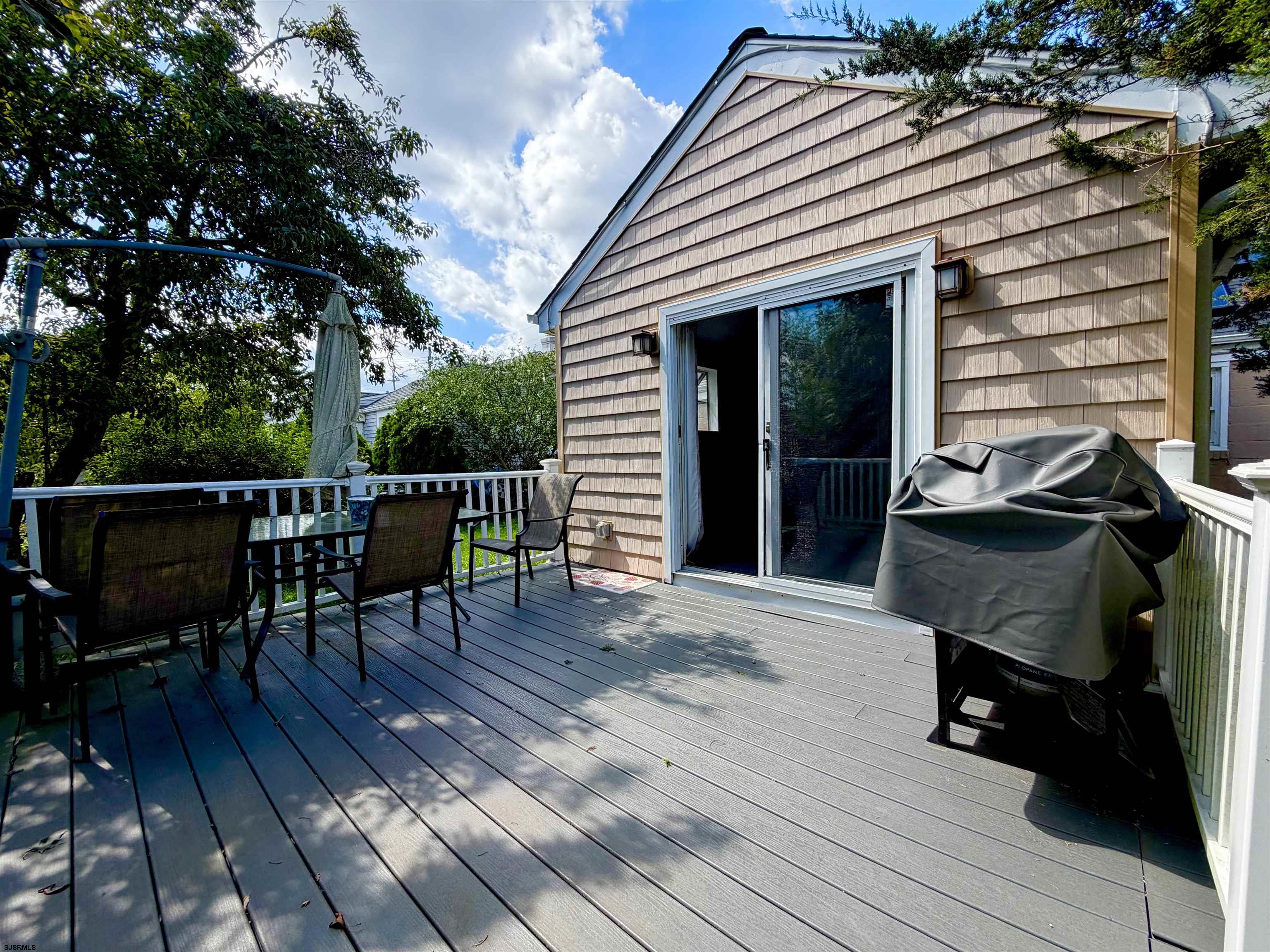 610 Shore Road Northfield NJ 08225