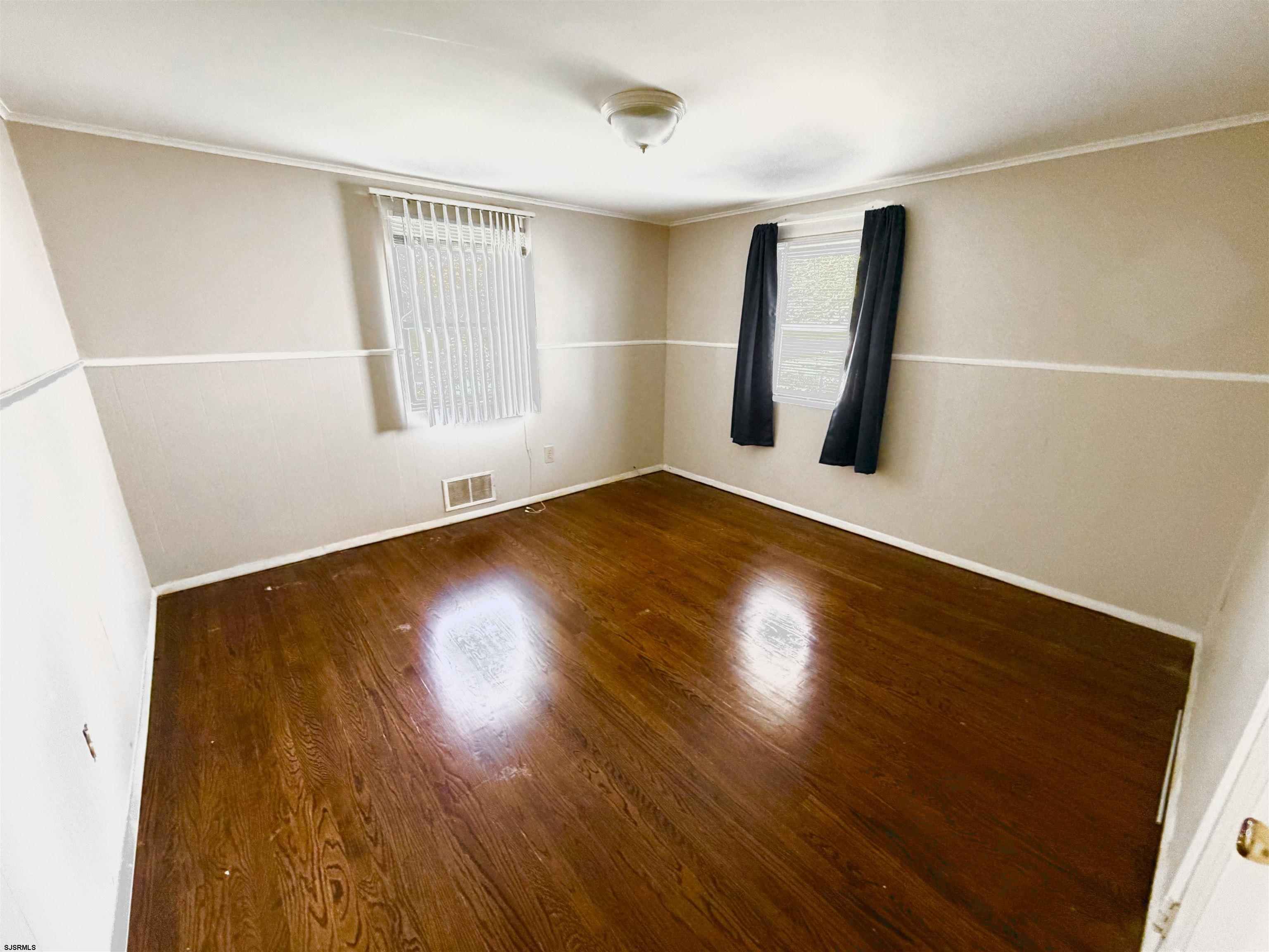 610 Shore Road Northfield NJ 08225