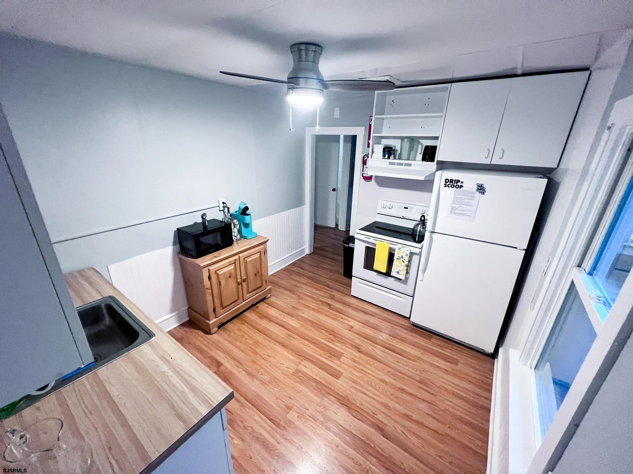 17 E Connecticut Avenue Somers Point NJ 08244