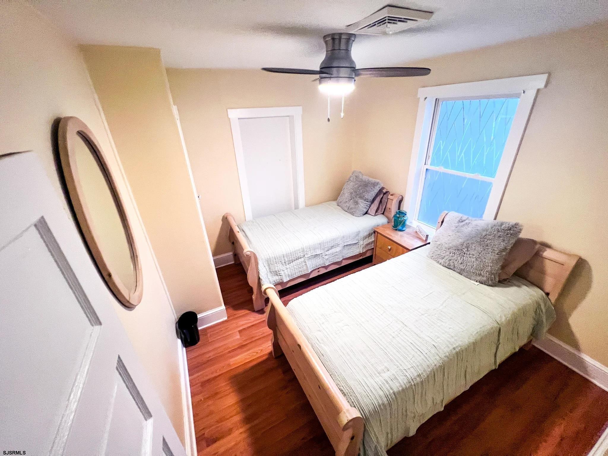 17 E Connecticut Avenue Somers Point NJ 08244