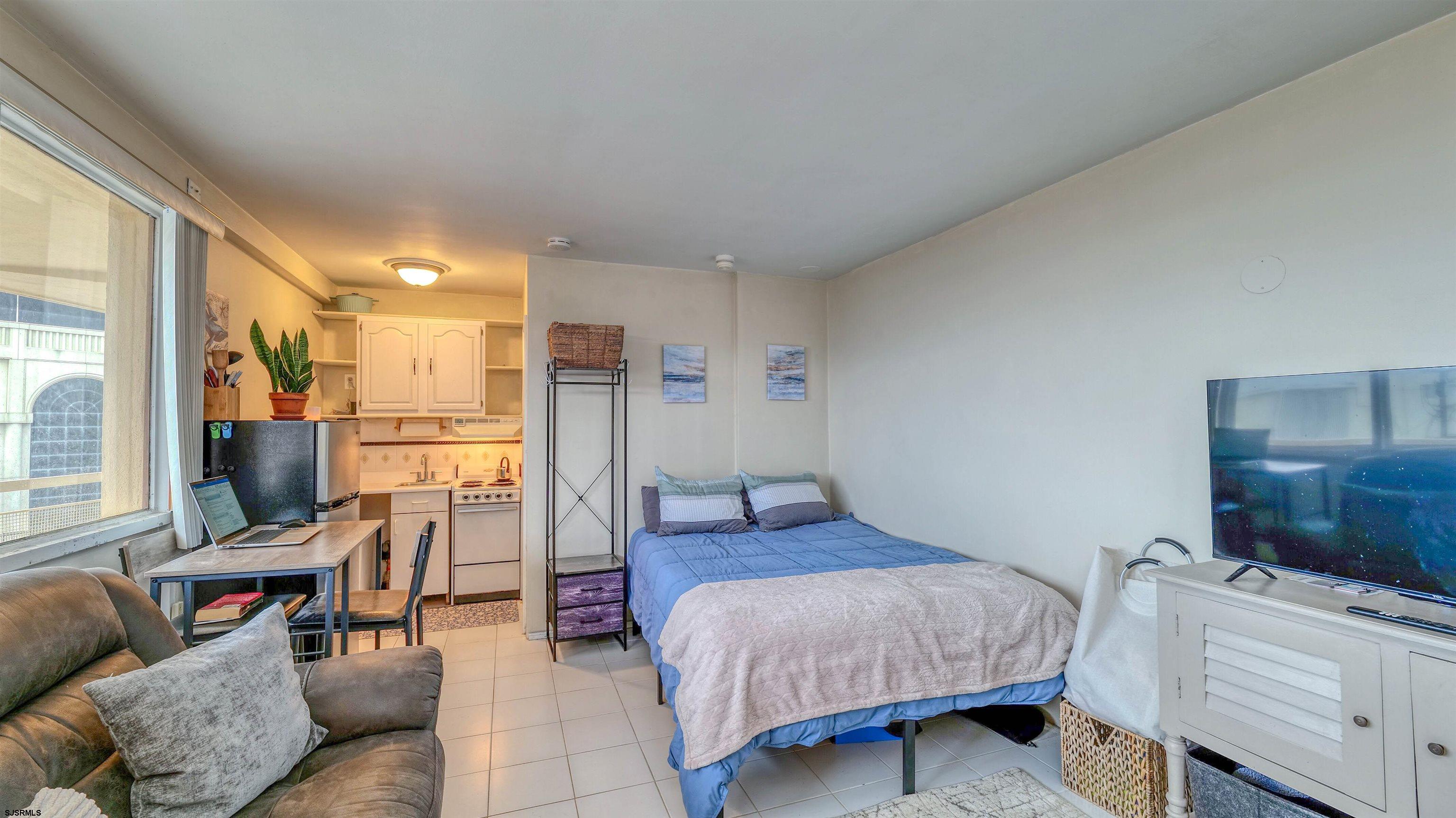 108 S Montpelier Avenue Atlantic City NJ 08401