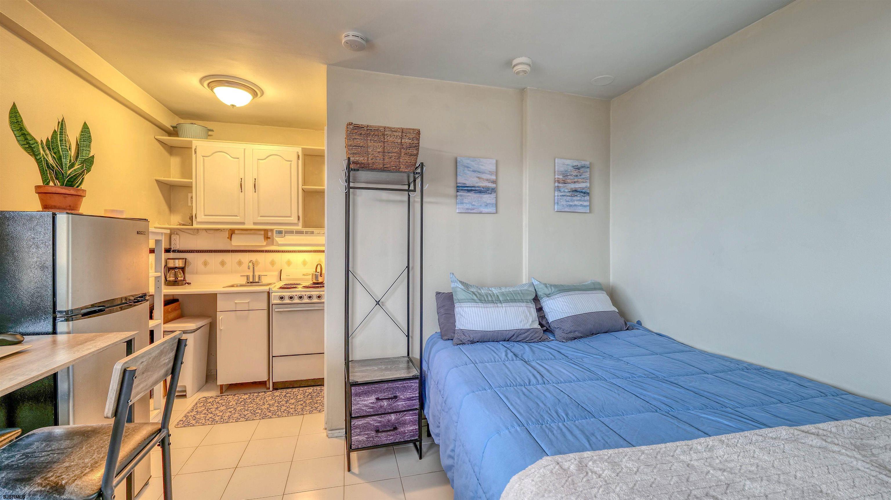 108 S Montpelier Avenue Atlantic City NJ 08401