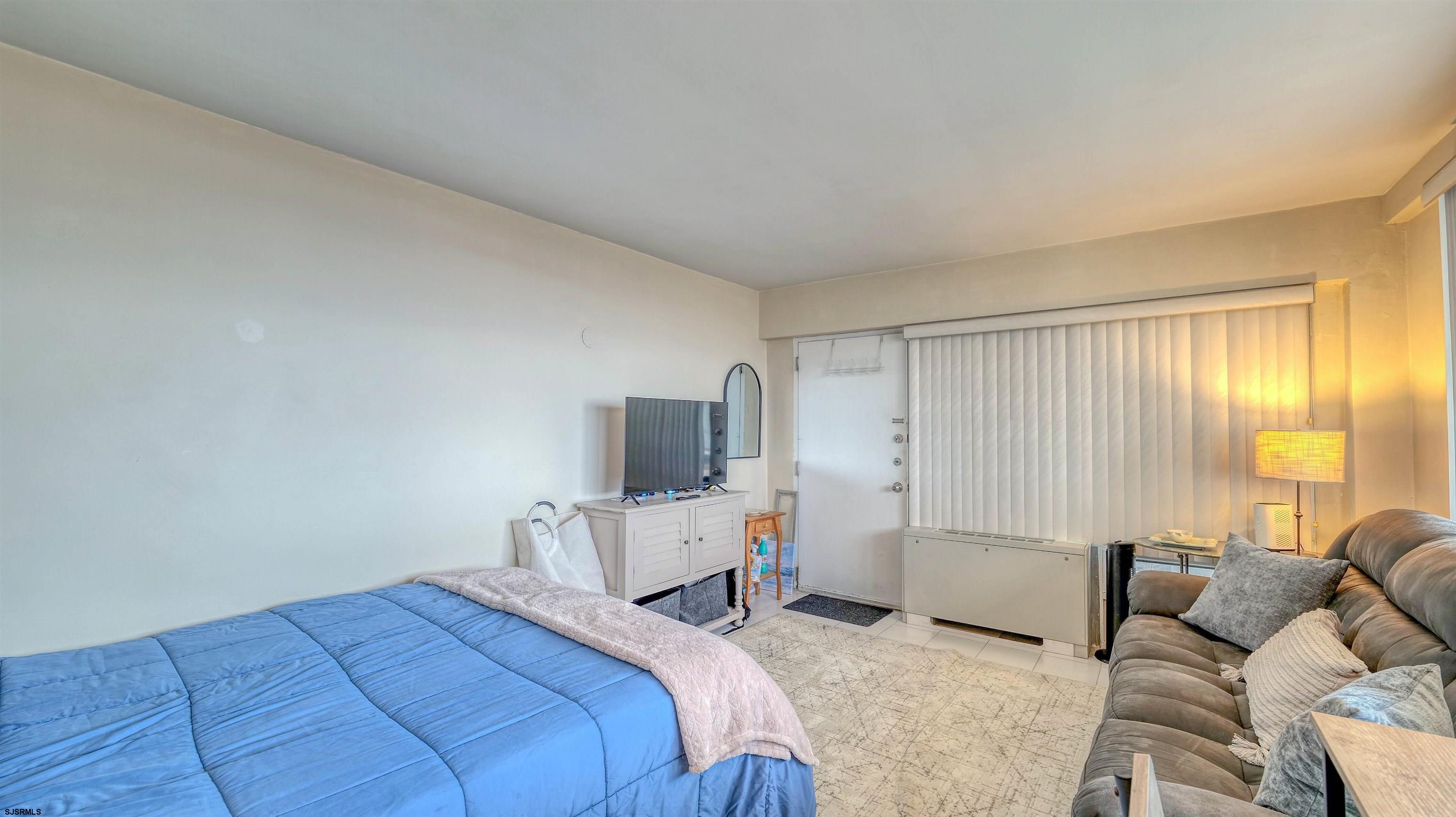 108 S Montpelier Avenue Atlantic City NJ 08401