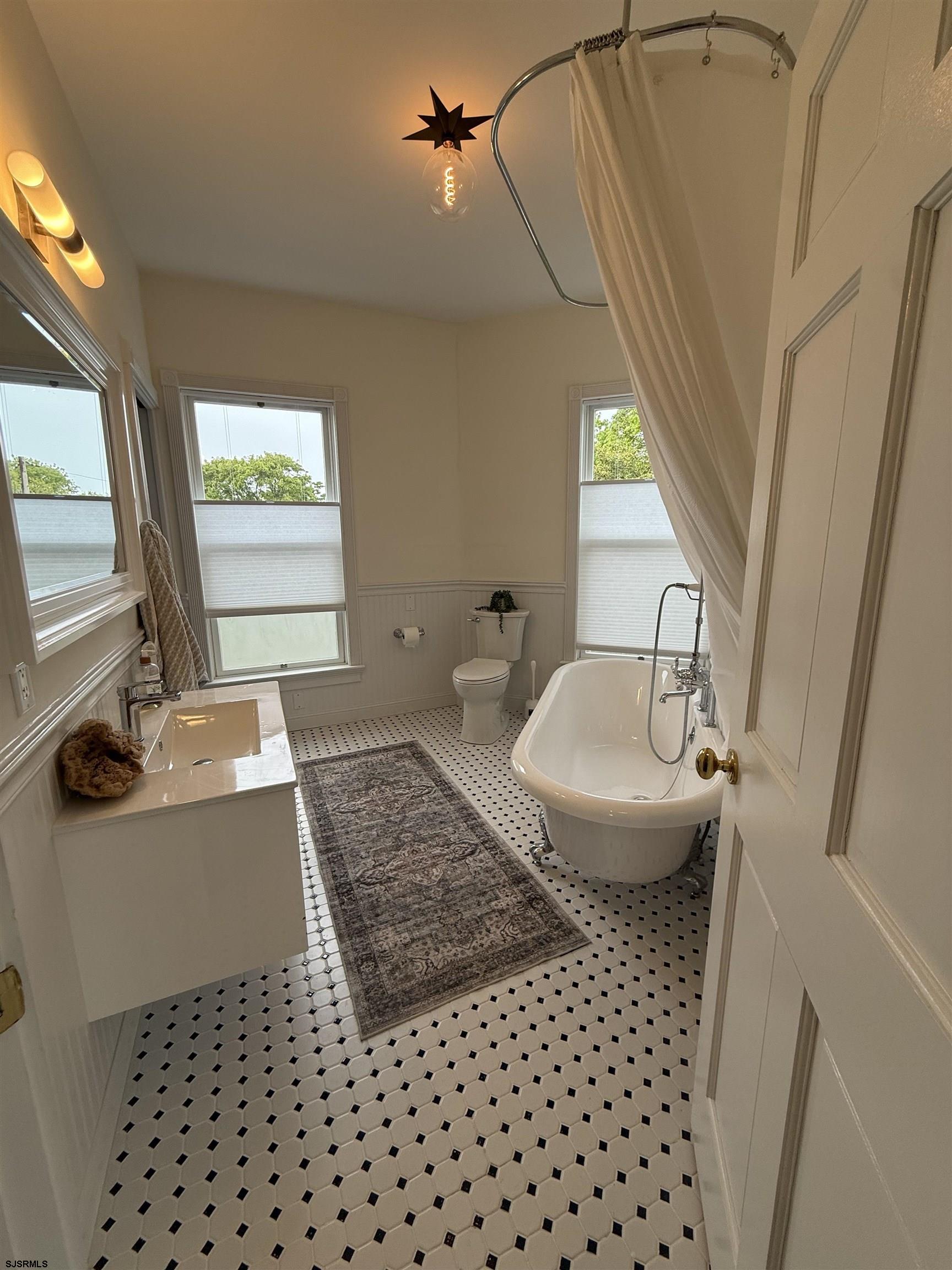 1002 Spruce Street Somers Point NJ 08244