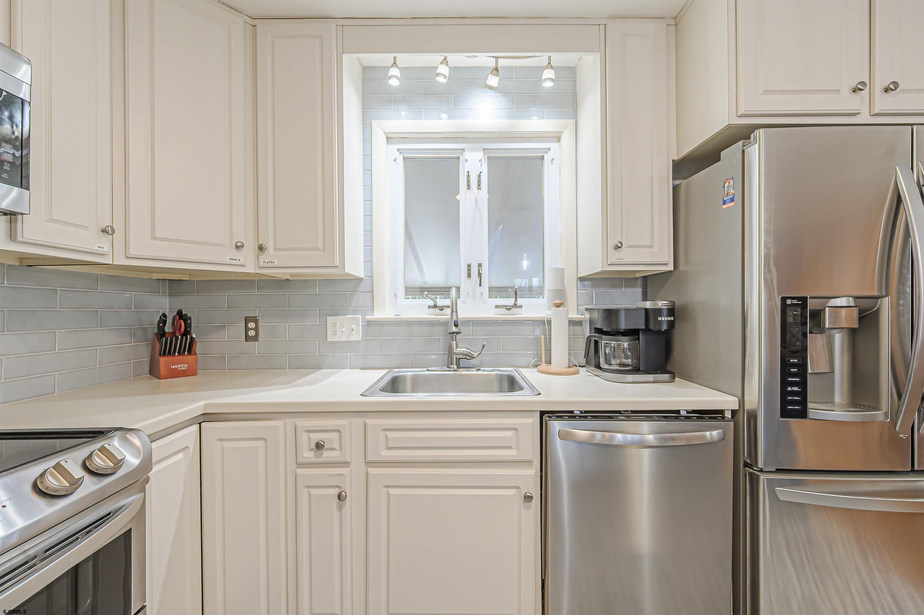 48 W Bolton Avenue Absecon NJ 08201