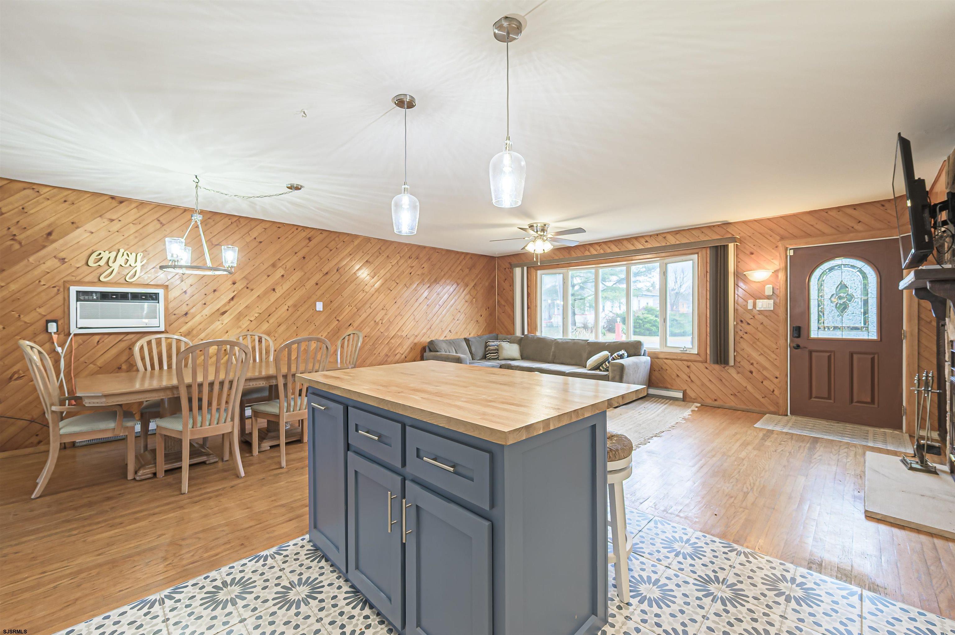 48 W Bolton Avenue Absecon NJ 08201
