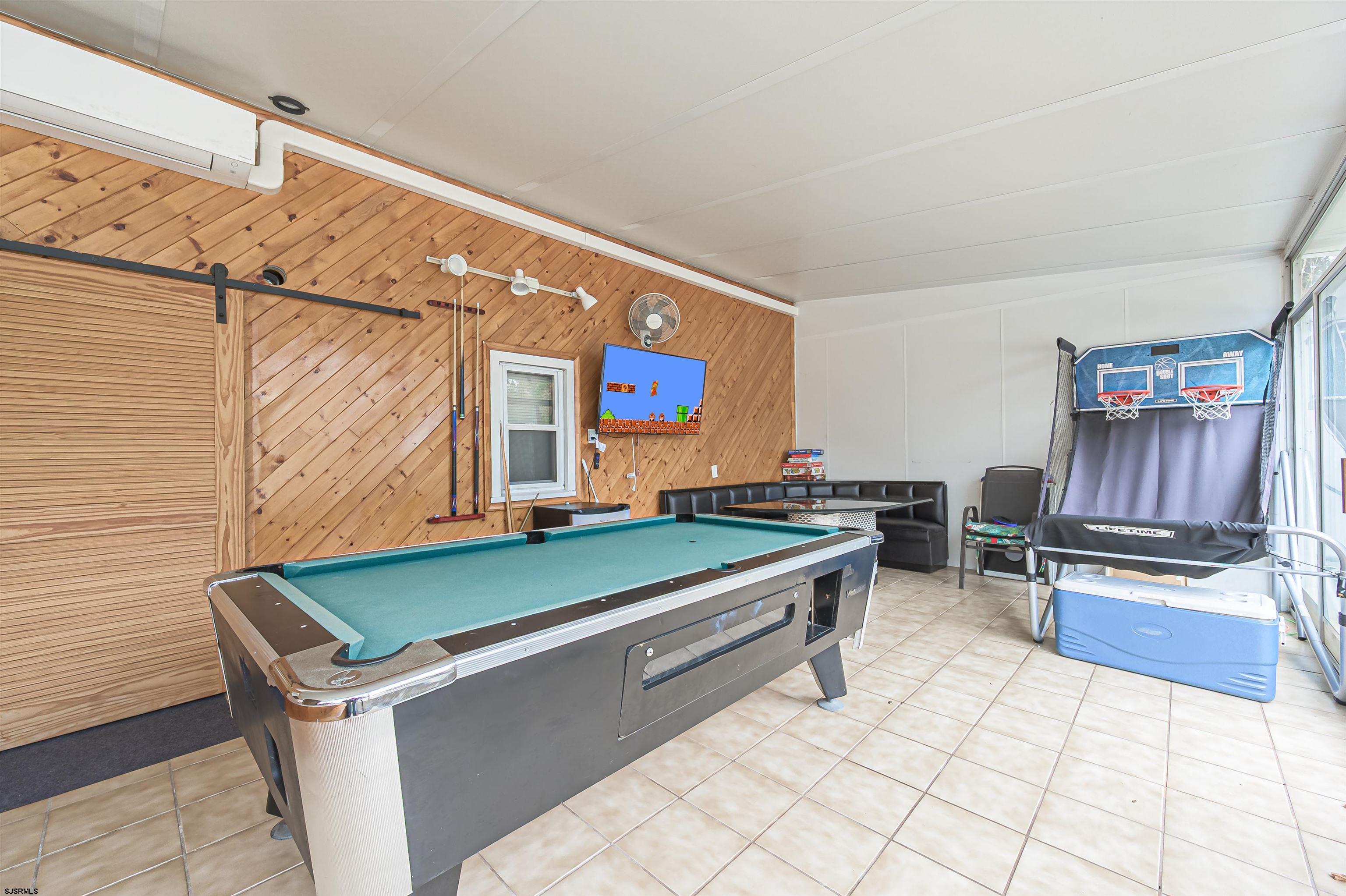 48 W Bolton Avenue Absecon NJ 08201