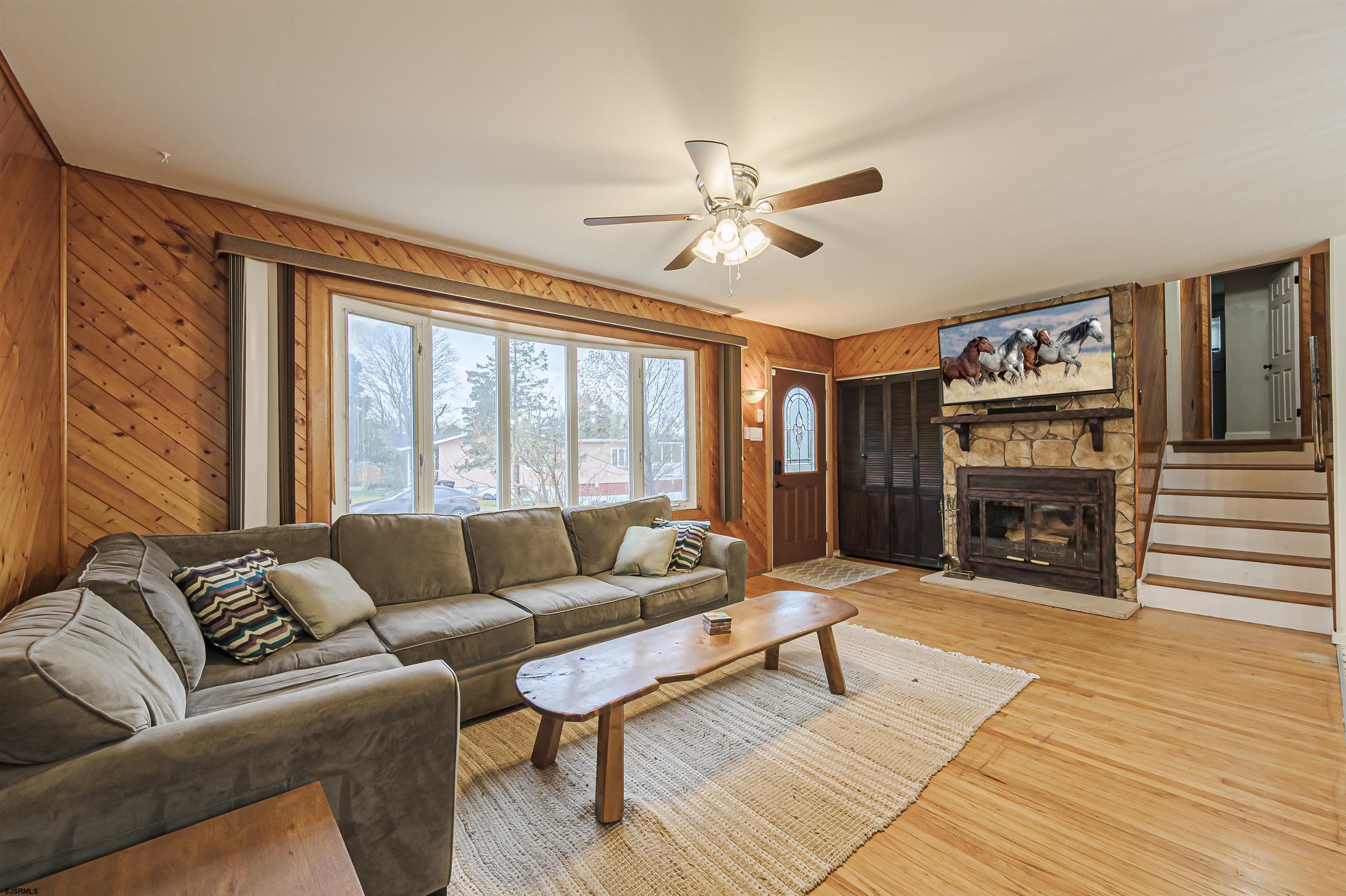 48 W Bolton Avenue Absecon NJ 08201