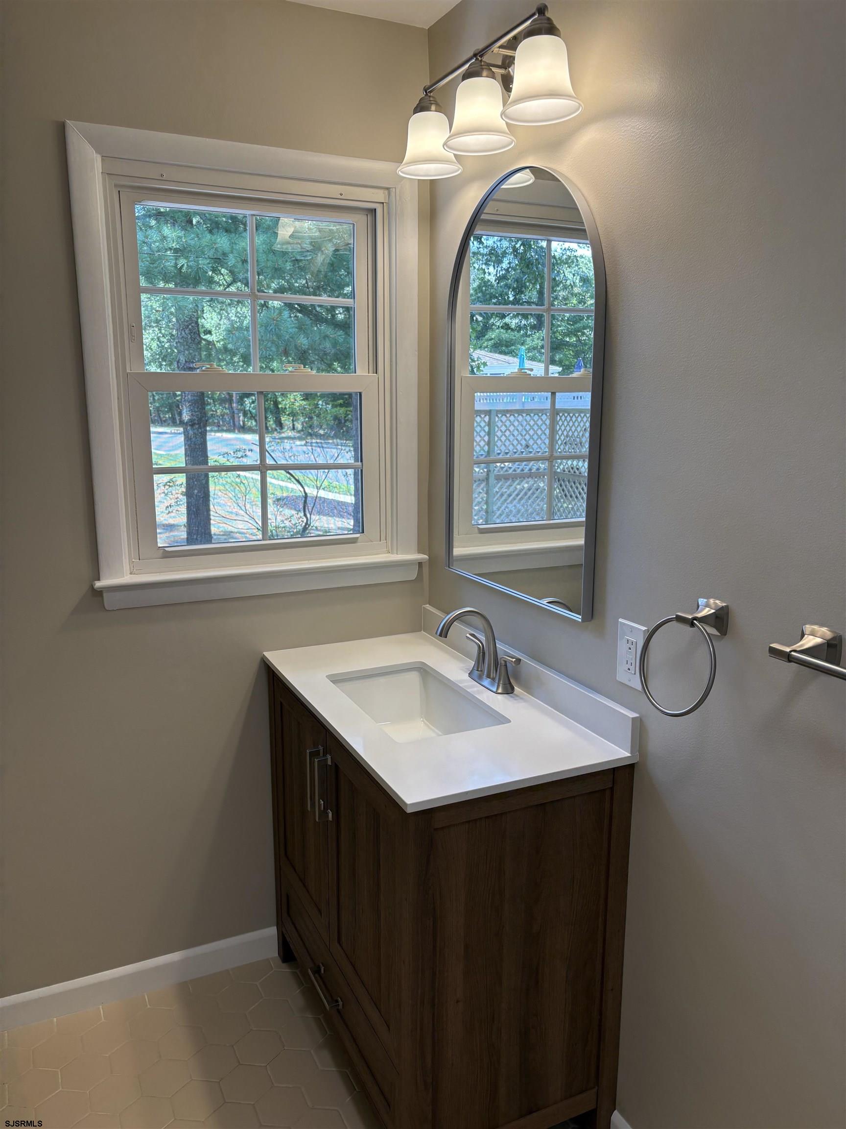 1111 Shelburne Avenue Absecon NJ 08201