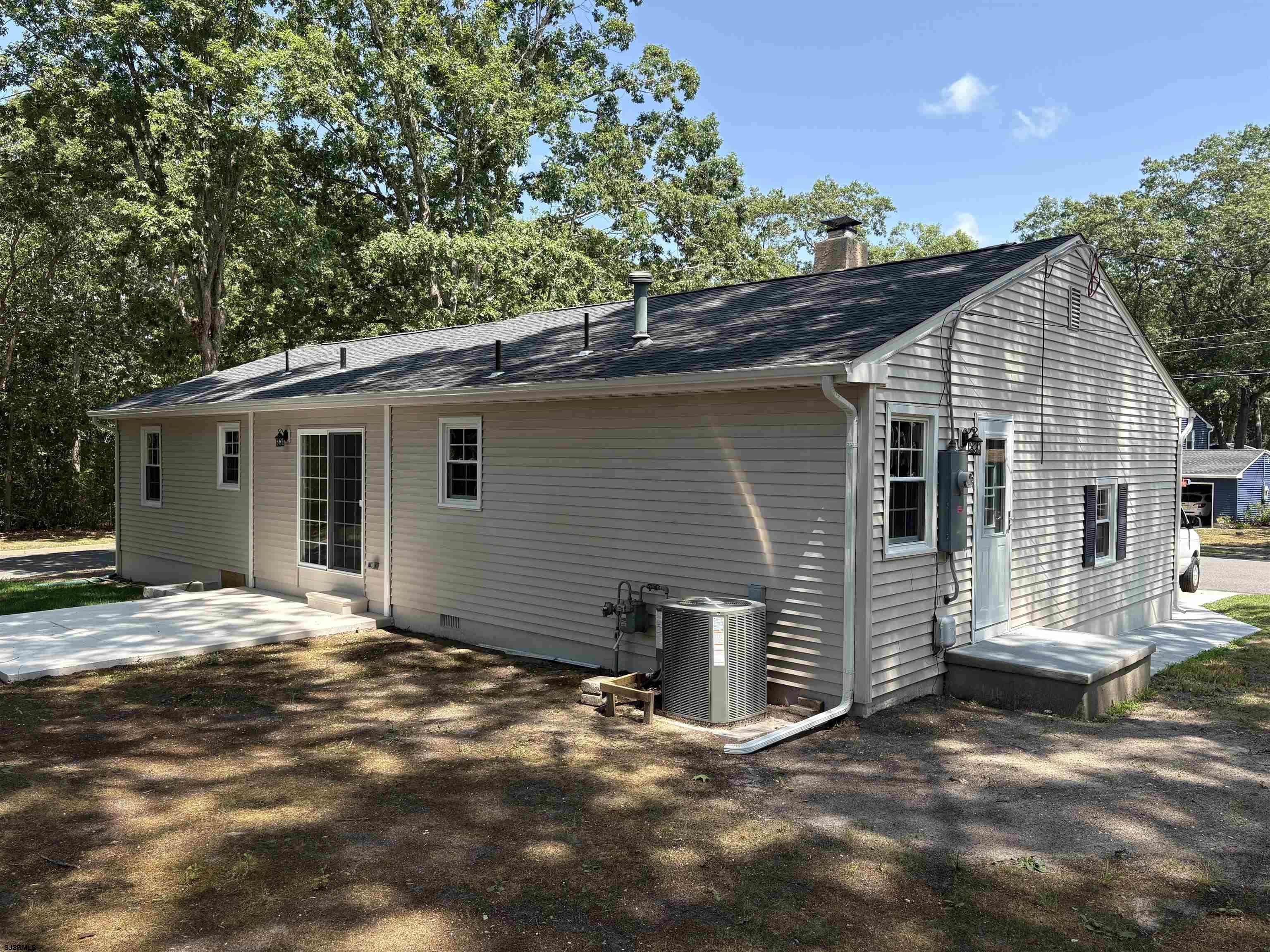 1111 Shelburne Avenue Absecon NJ 08201