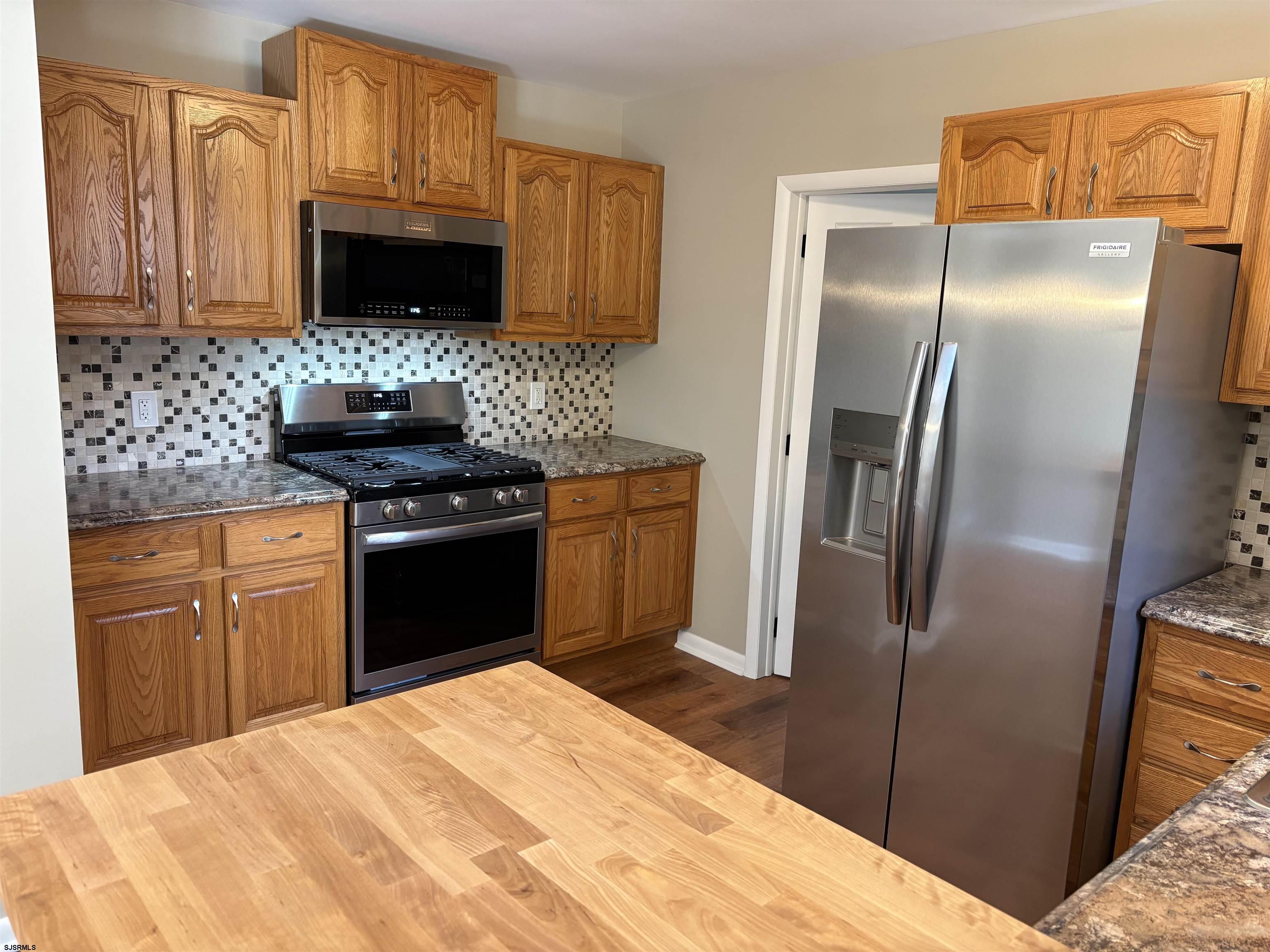 1111 Shelburne Avenue Absecon NJ 08201