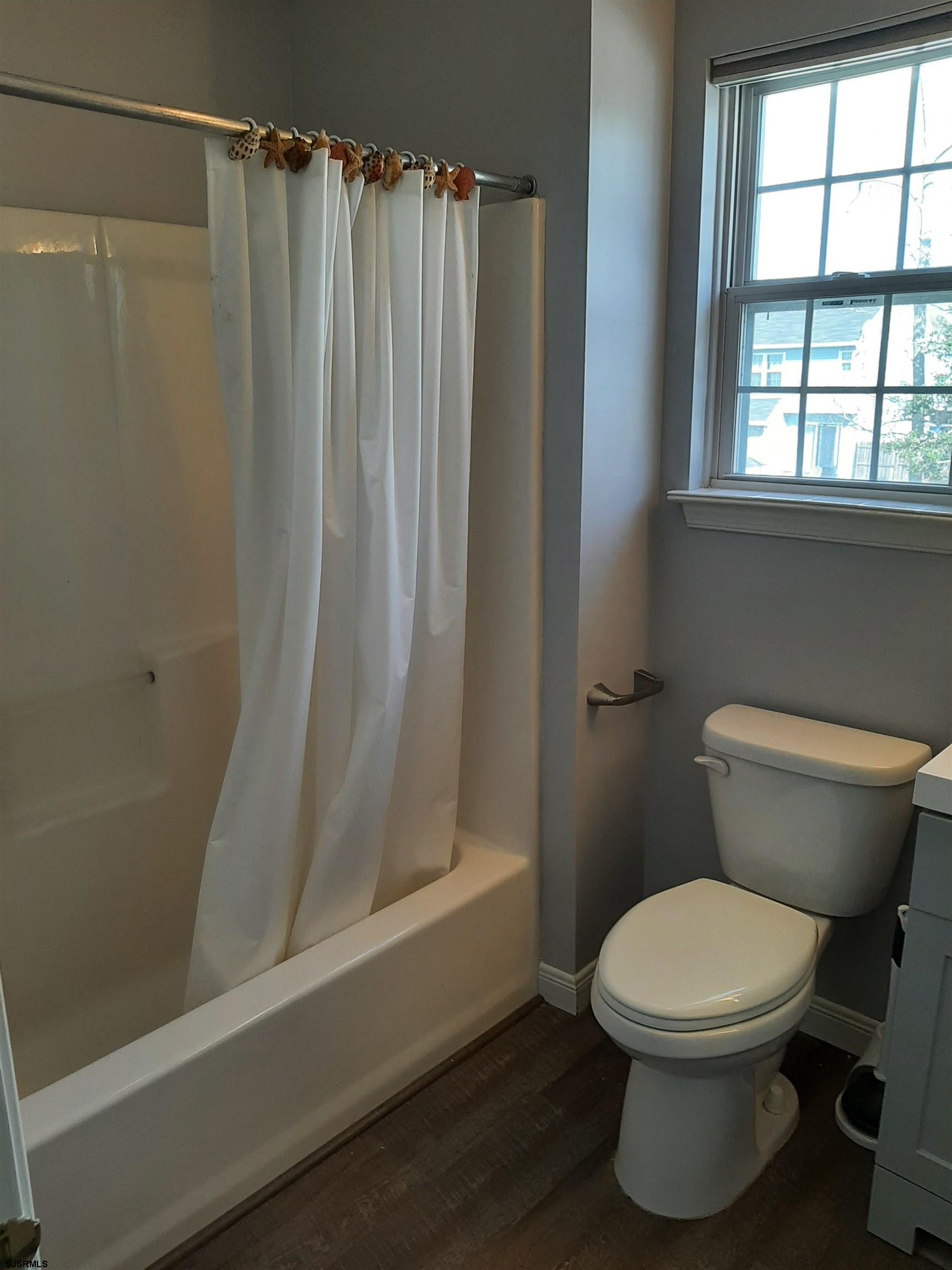 9 Pacific Avenue Somers Point NJ 08244