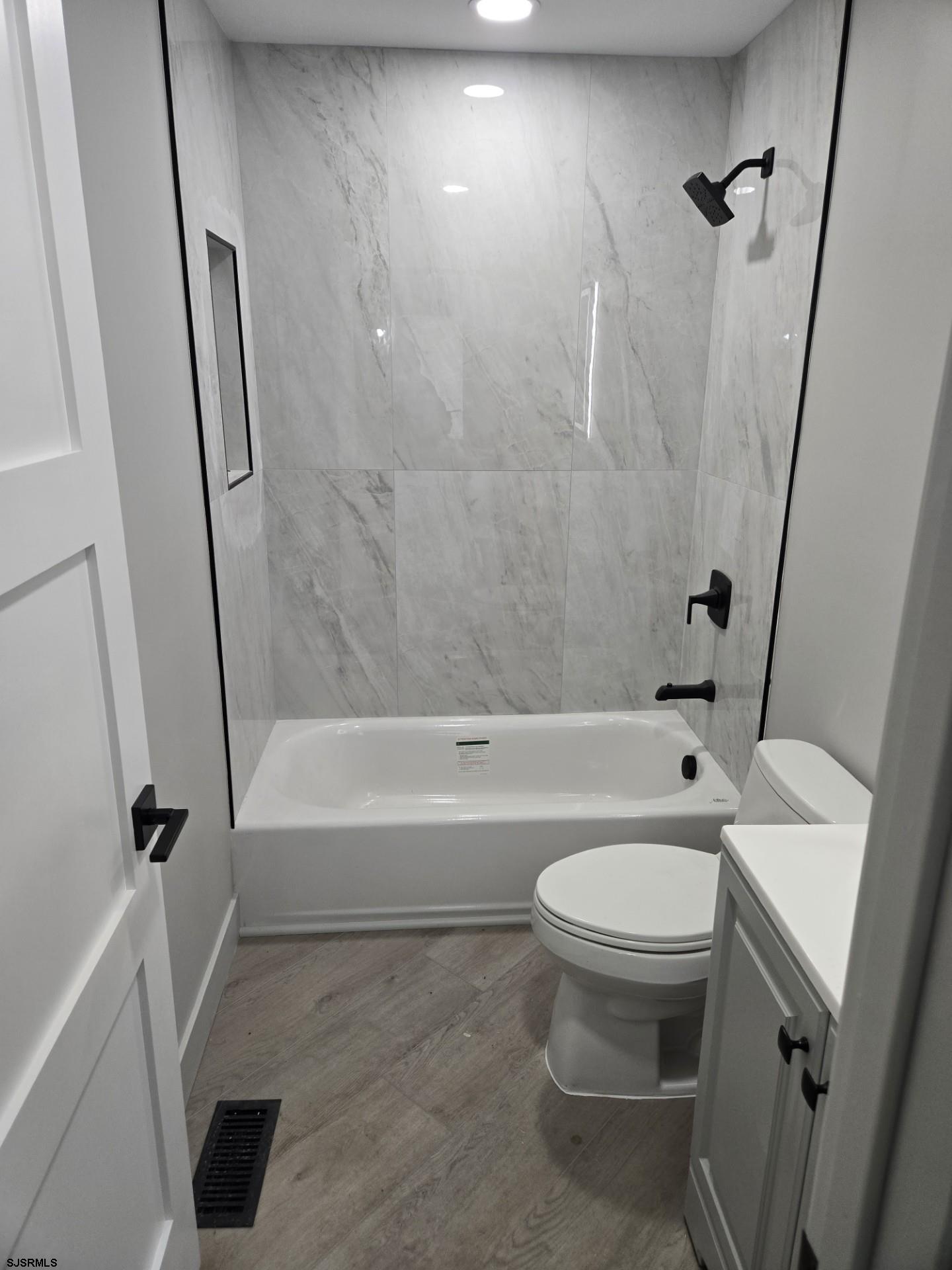 17 Tilton Club Egg Harbor Township NJ 08234