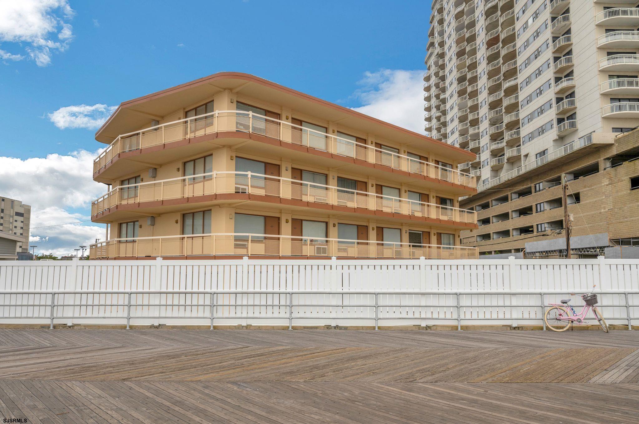 108 Montpelier Atlantic City NJ 08401