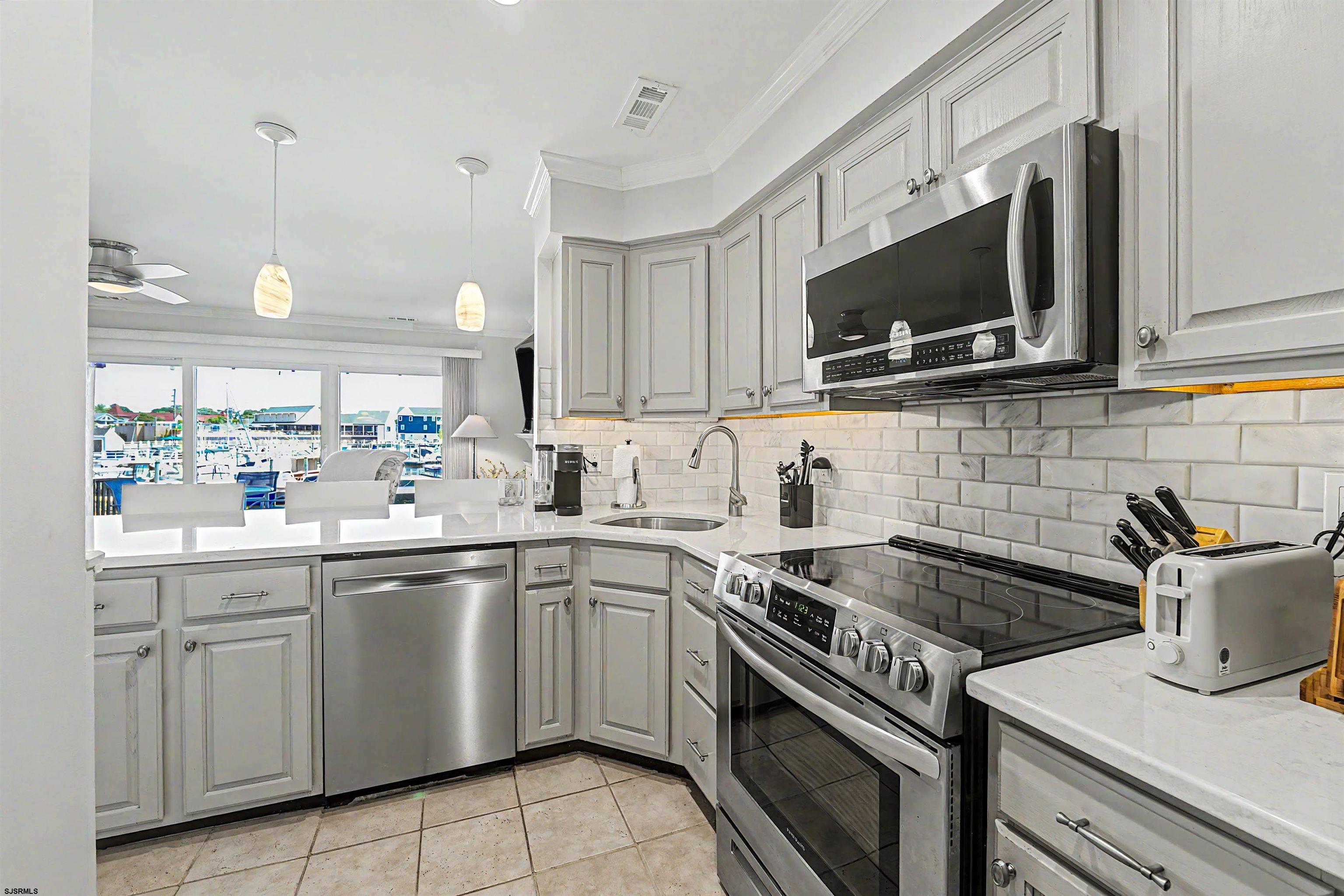 211 Harbour Cov 211 Harbour Cove Somers Point NJ 08244