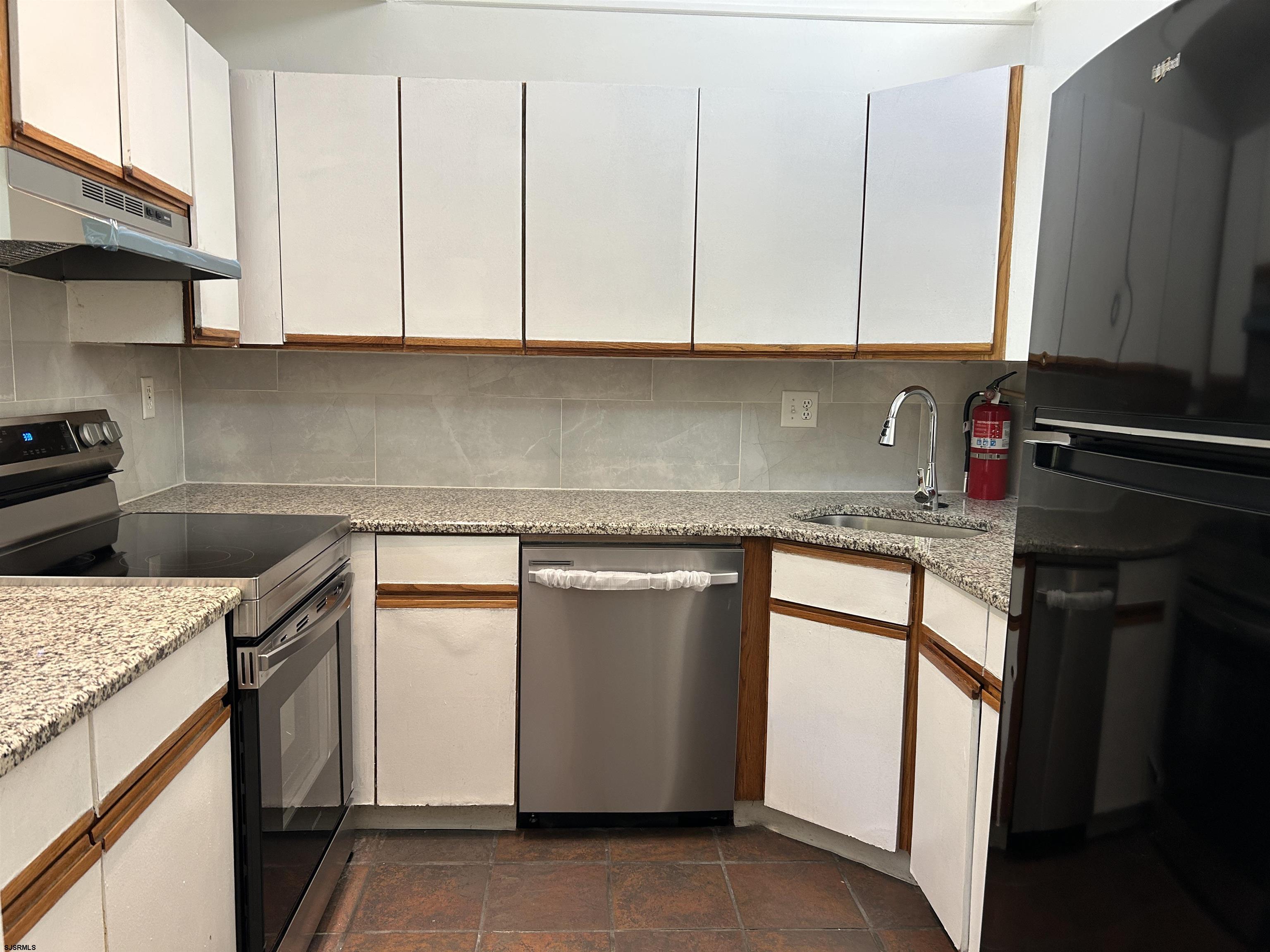 20 Tilton Club Egg Harbor Township NJ 08234