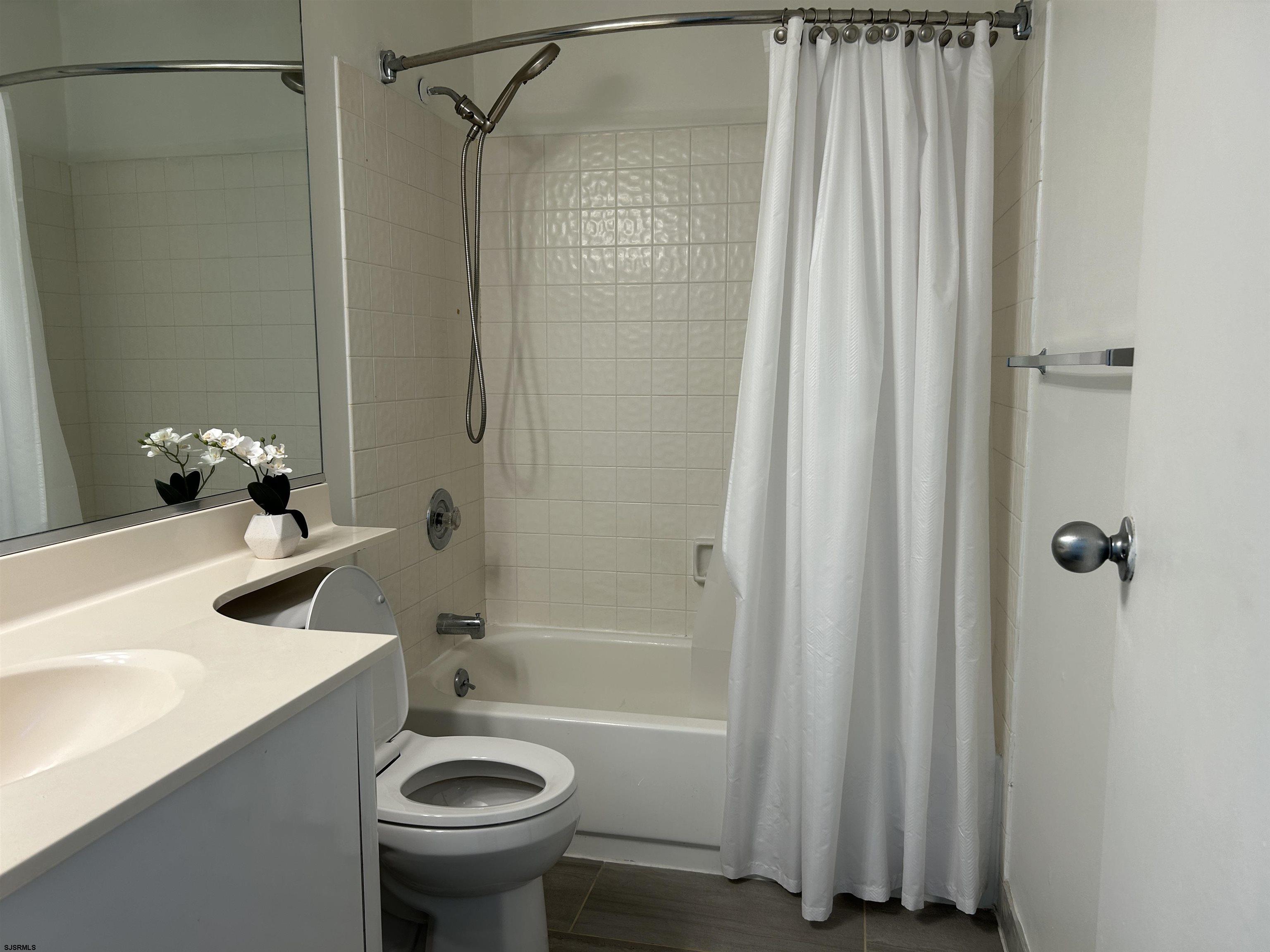 20 Tilton Club Egg Harbor Township NJ 08234