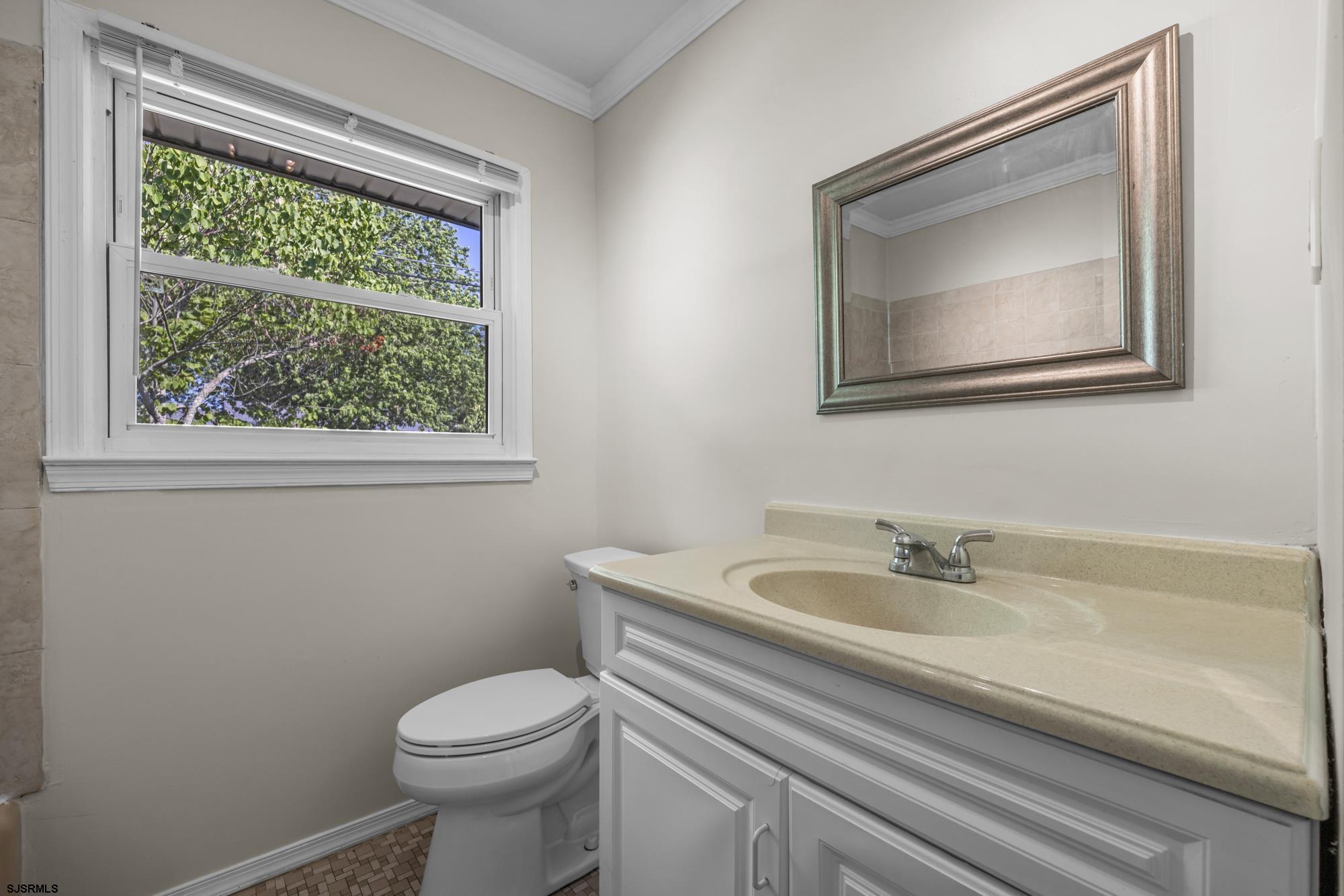 121 Osborne Avenue Somers Point NJ 08244