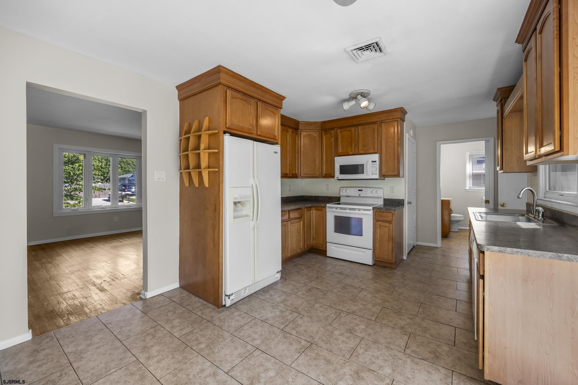121 Osborne Avenue Somers Point NJ 08244