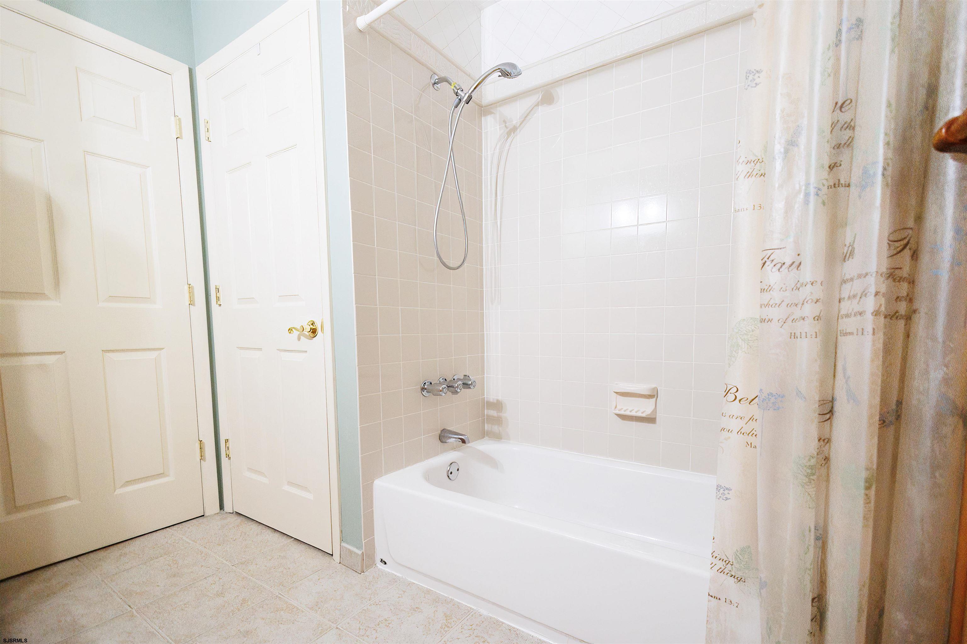 2294 Linden Avenue Atco NJ 08004