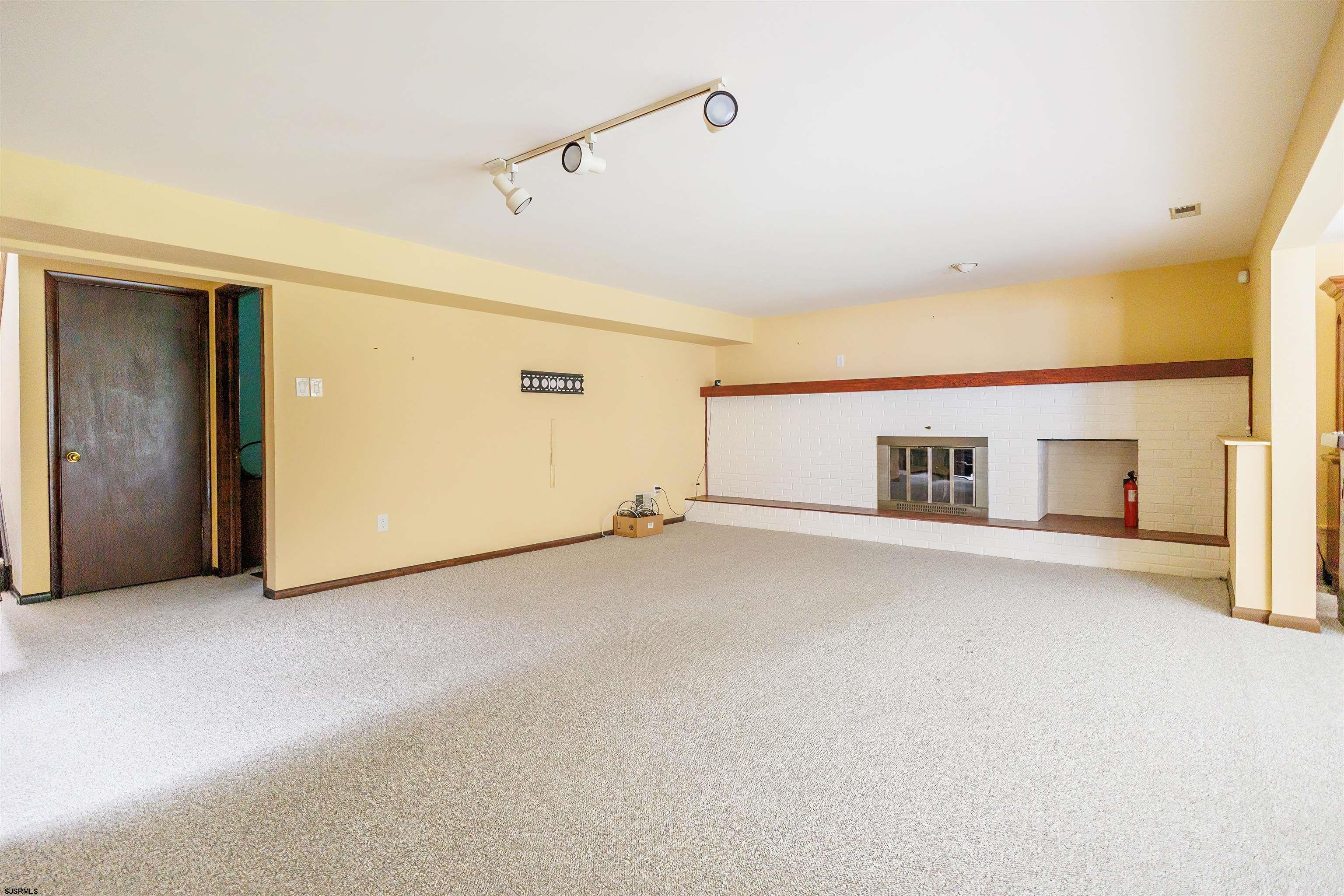 2294 Linden Avenue Atco NJ 08004