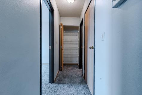 2409 4th Avenue N Moorhead MN 56560