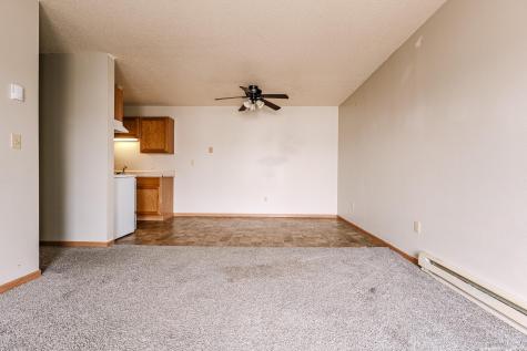 2409 4th Avenue N Moorhead MN 56560