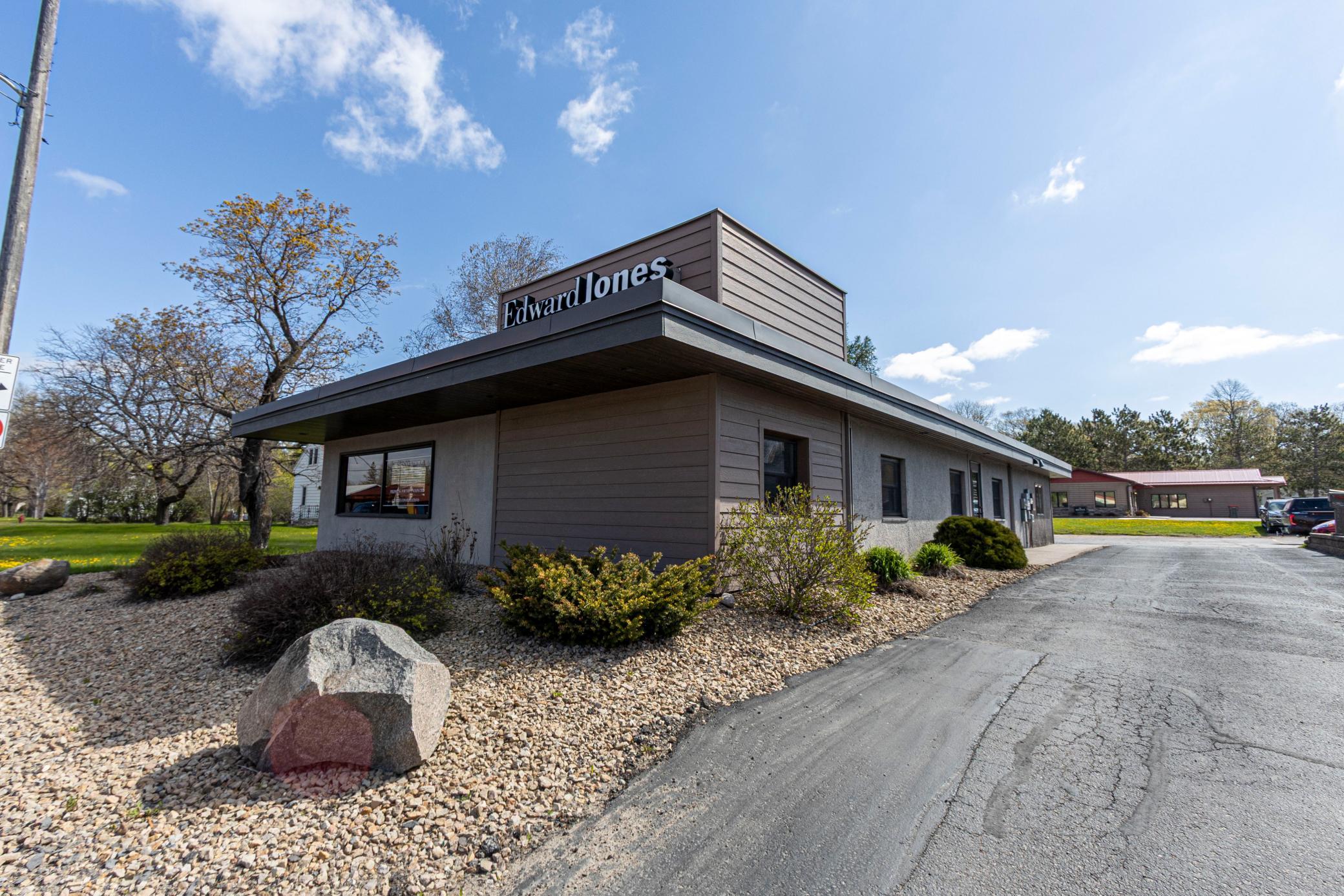 316 N Nokomis Street Alexandria MN 56308