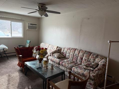 1923 Dover Street Worthington MN 56187