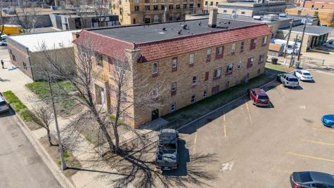 115 1st Ave E Dickinson ND 58601