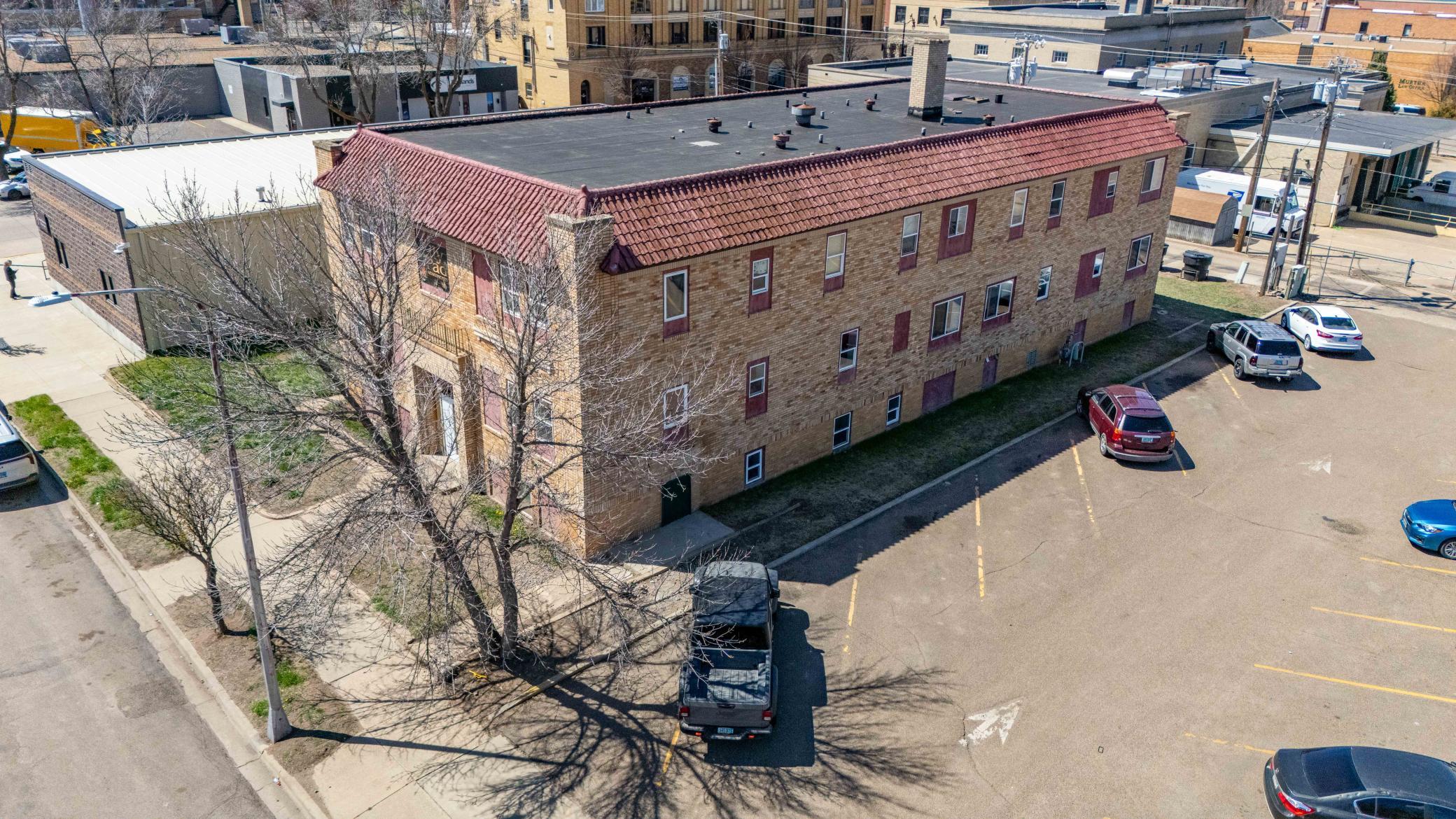 115 1st Ave E Dickinson ND 58601
