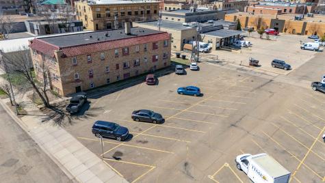 115 1st Ave E Dickinson ND 58601
