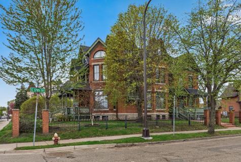 1700 3rd Avenue S Minneapolis MN 55404