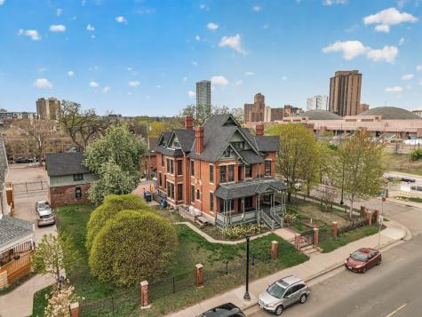 1700 3rd Avenue S Minneapolis MN 55404