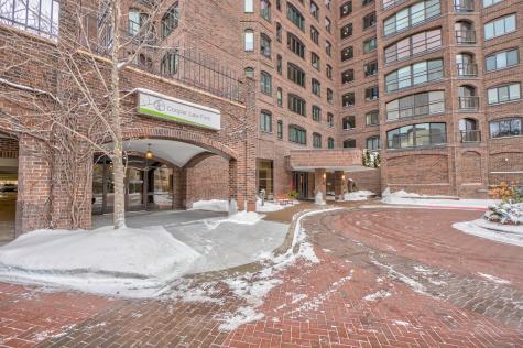 1201 Yale Place Minneapolis MN 55403
