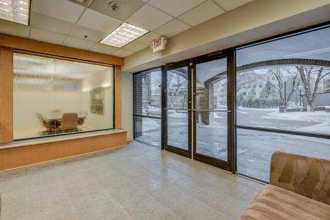 1201 Yale Place Minneapolis MN 55403