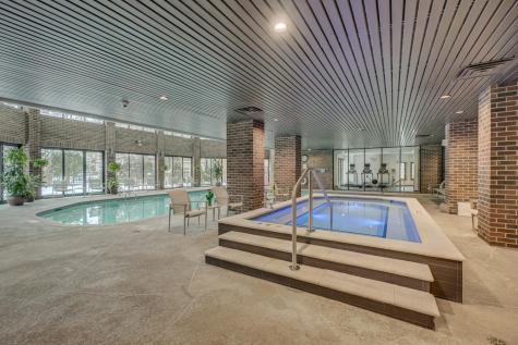 1201 Yale Place Minneapolis MN 55403