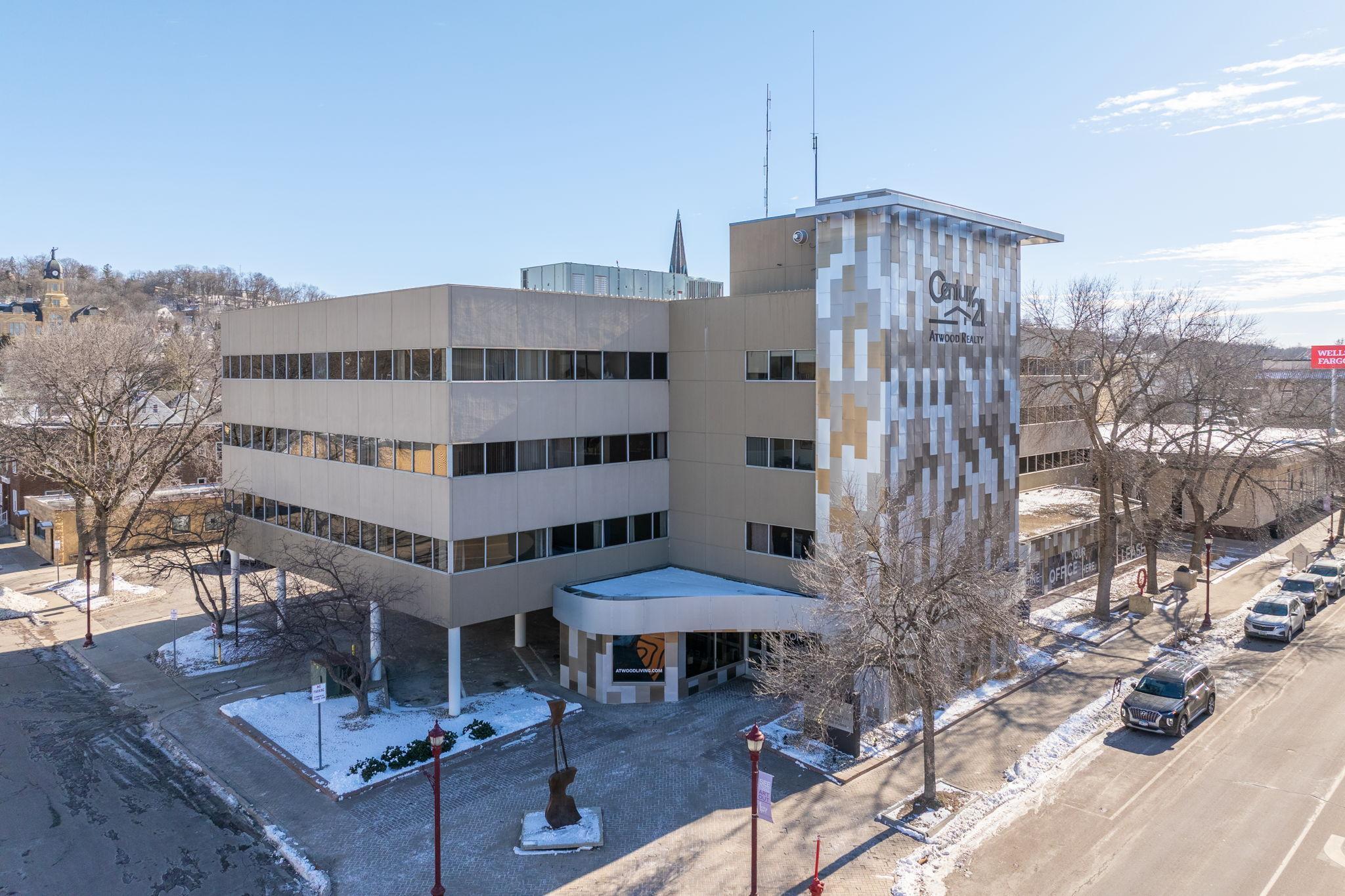 209 S 2nd Street Mankato MN 56001