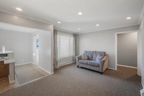 3826 W Broadway Avenue Robbinsdale MN 55422