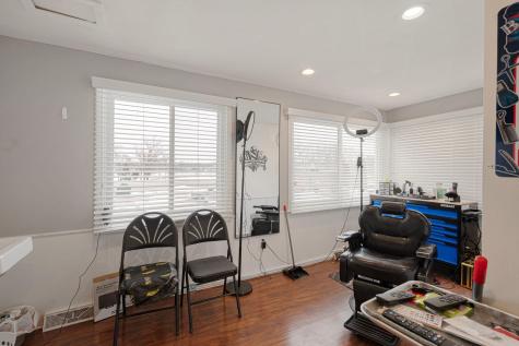 3826 W Broadway Avenue Robbinsdale MN 55422
