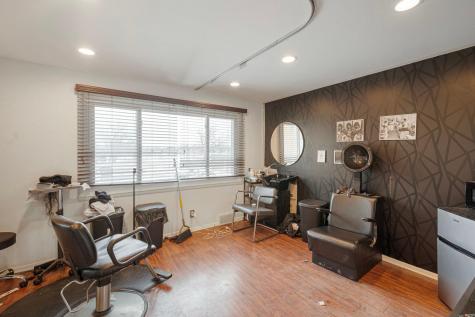3826 W Broadway Avenue Robbinsdale MN 55422