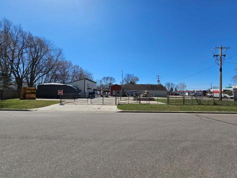 130 Cleveland Street N Cambridge MN 55008